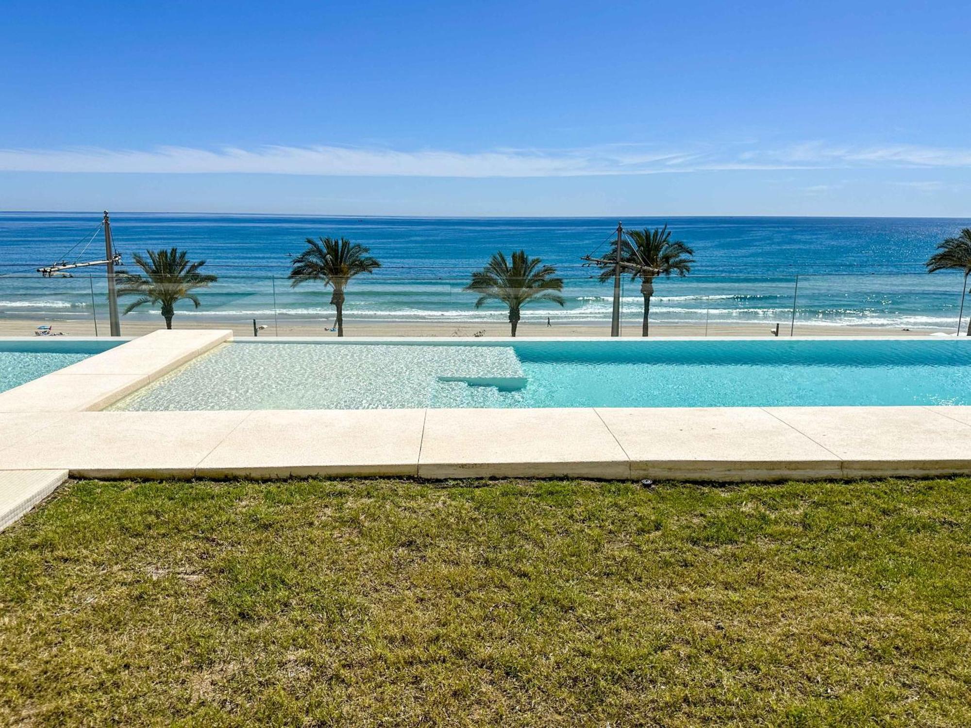 Lantia. Amaneceres De Ensueno Y Piscina Con Vistas El Campello