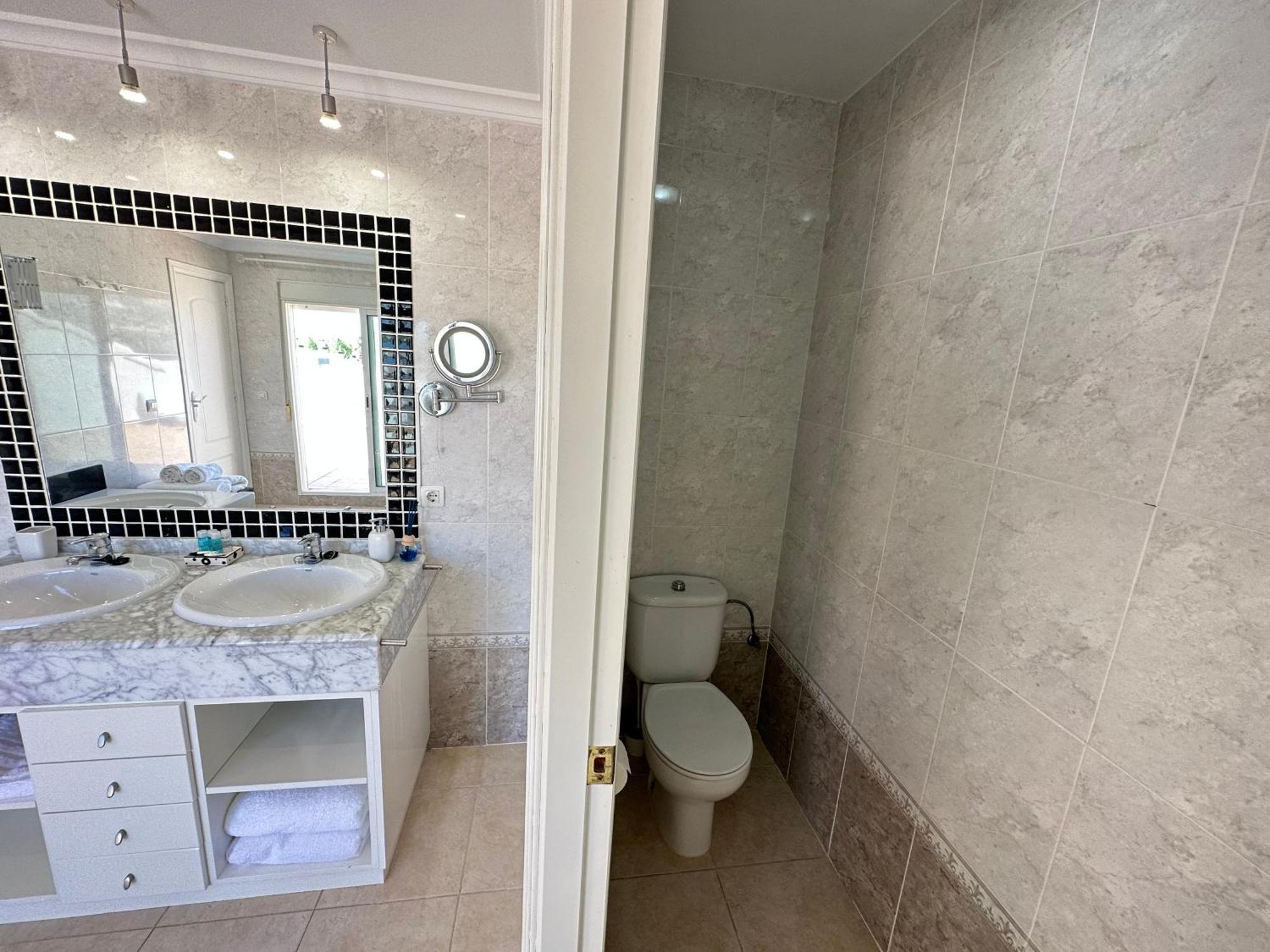 Apartamento Relax Nou Fontana 200m2 5min
