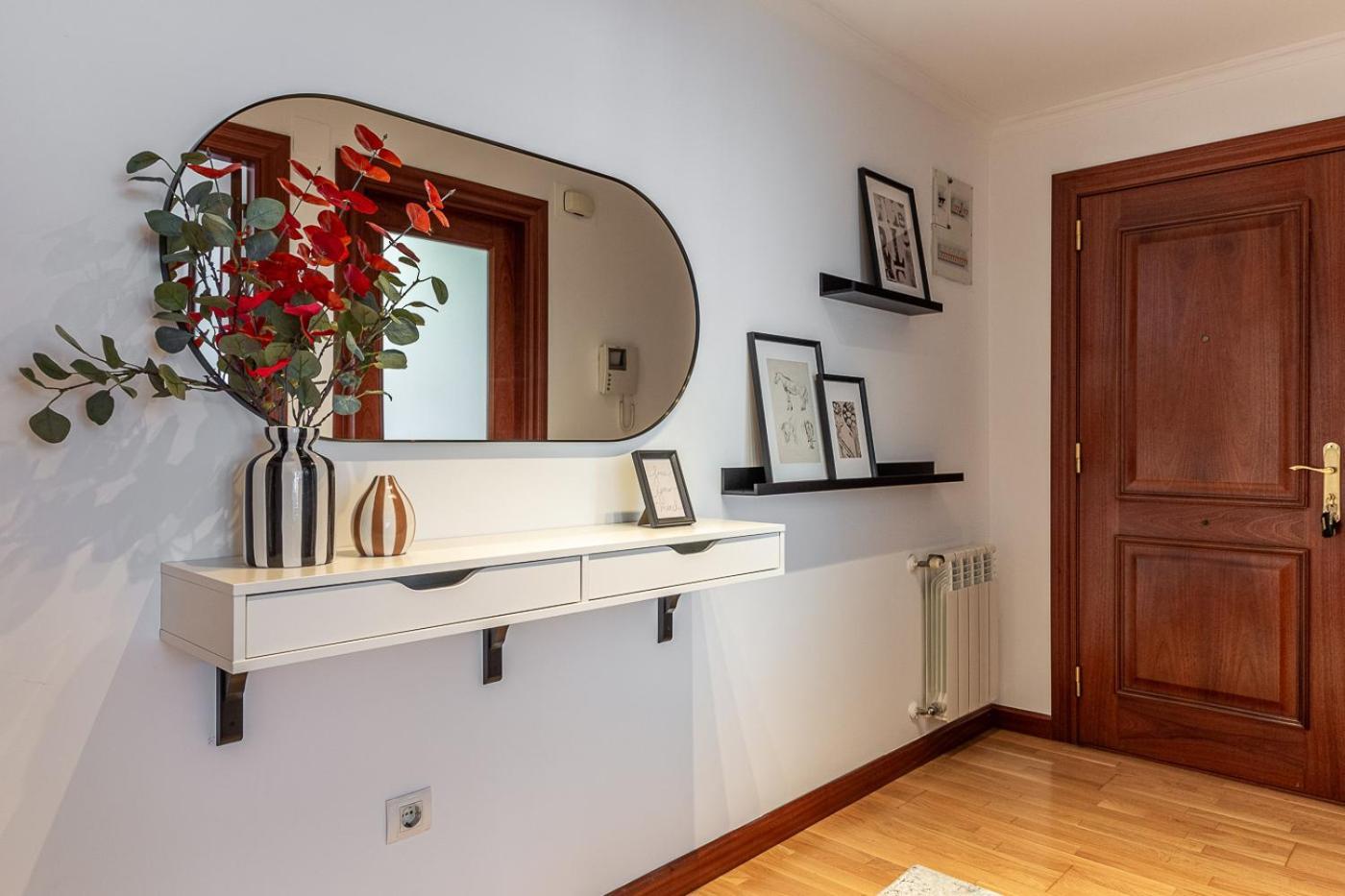 Apartment Ah Delux3rooms Vut6893as *
