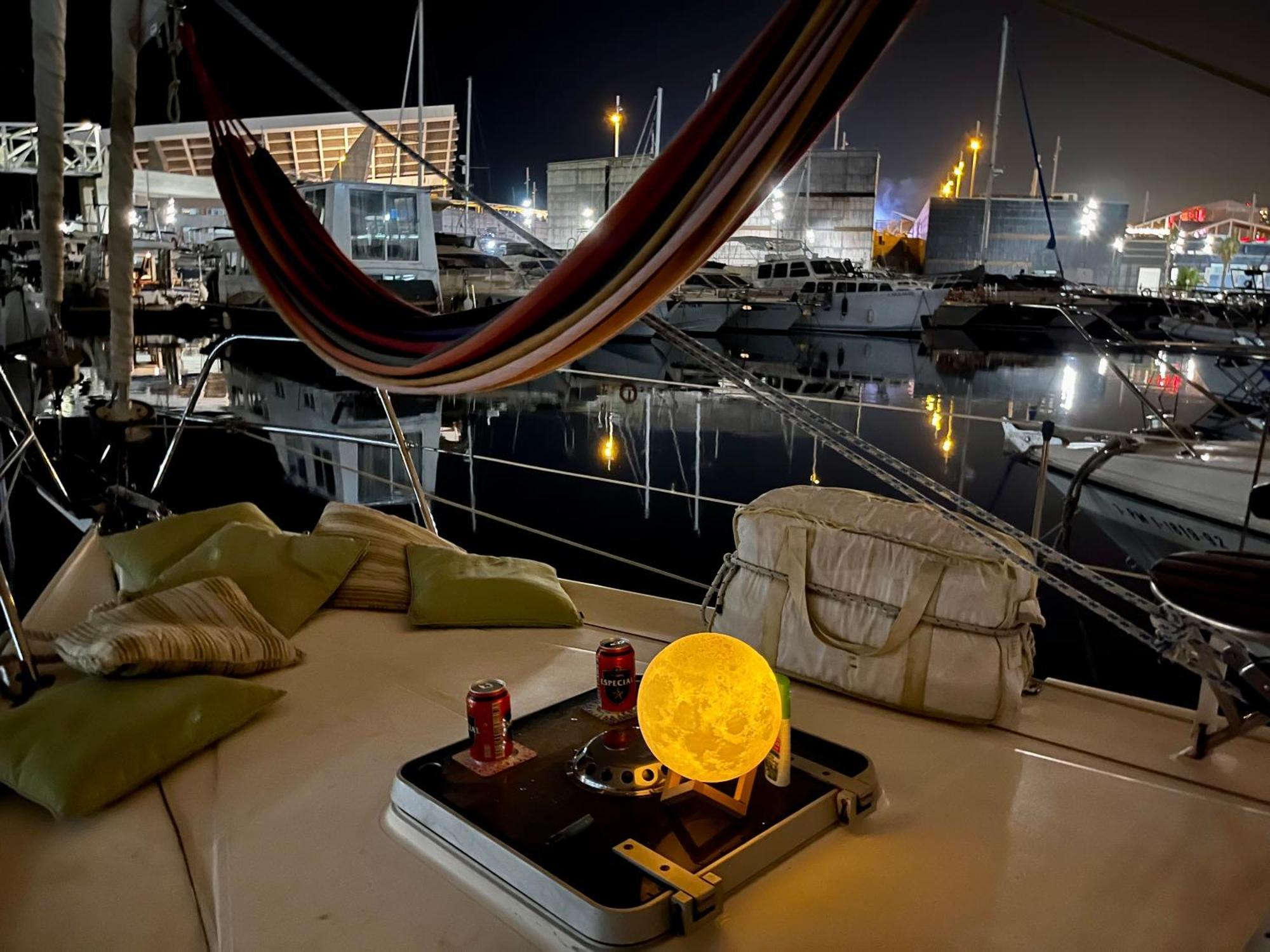 Hotel en barco Cozy Boat In Barcelona & Ac & Wifi & Parking Sant Adrià de Besòs