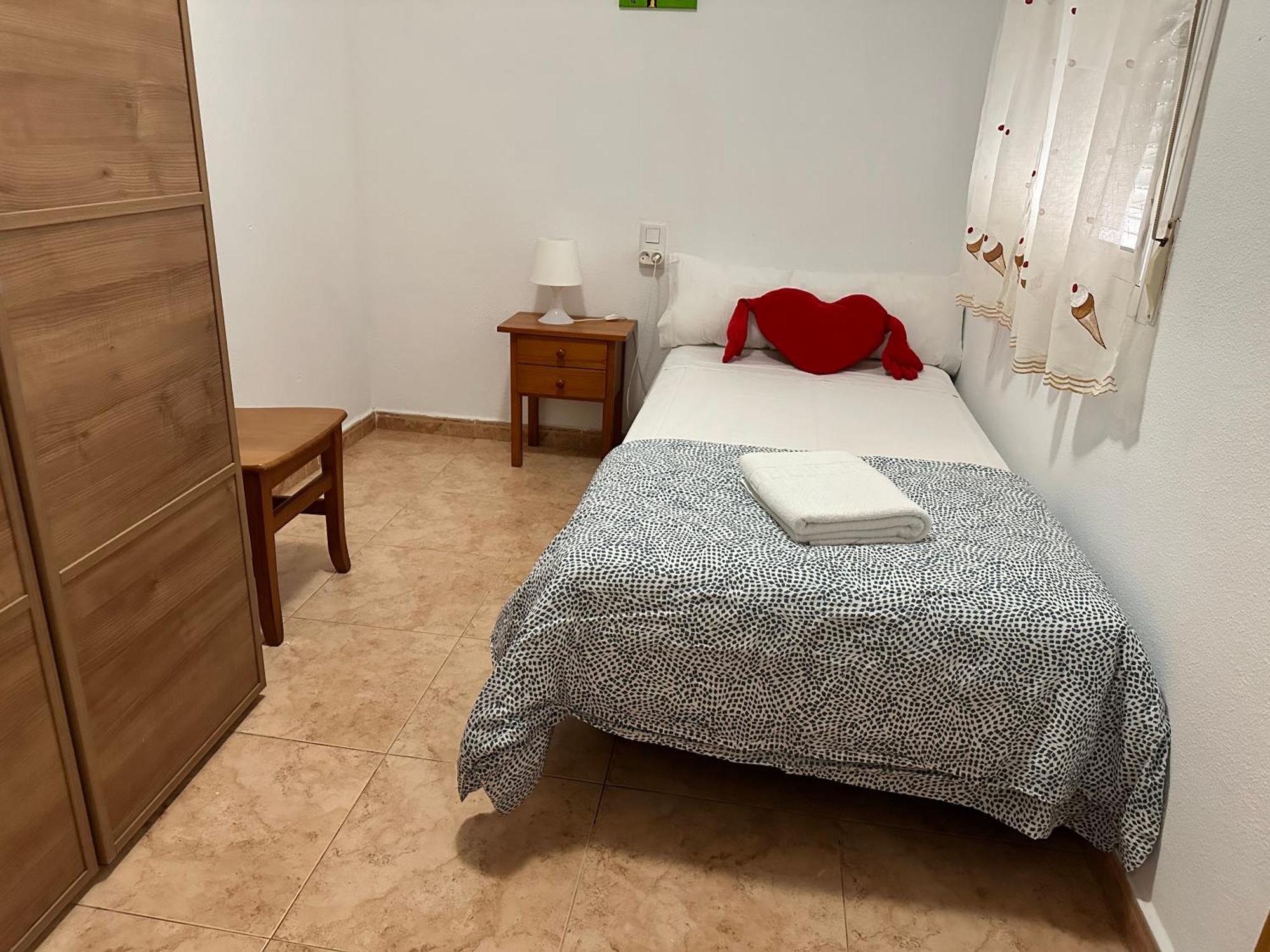 Homely Alcatri