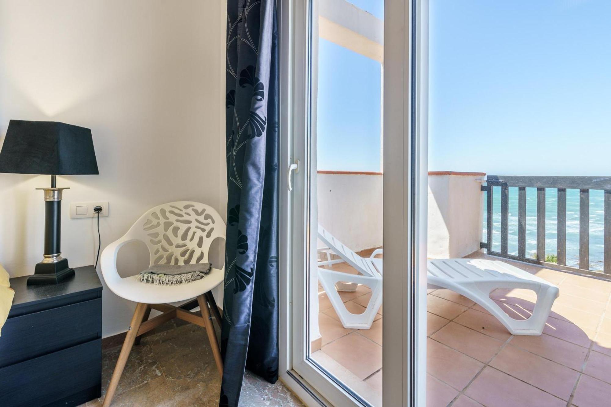 Holiday home Puerta Del Mar Penthouse Beachfront - Happy Sitio de Calahonda
