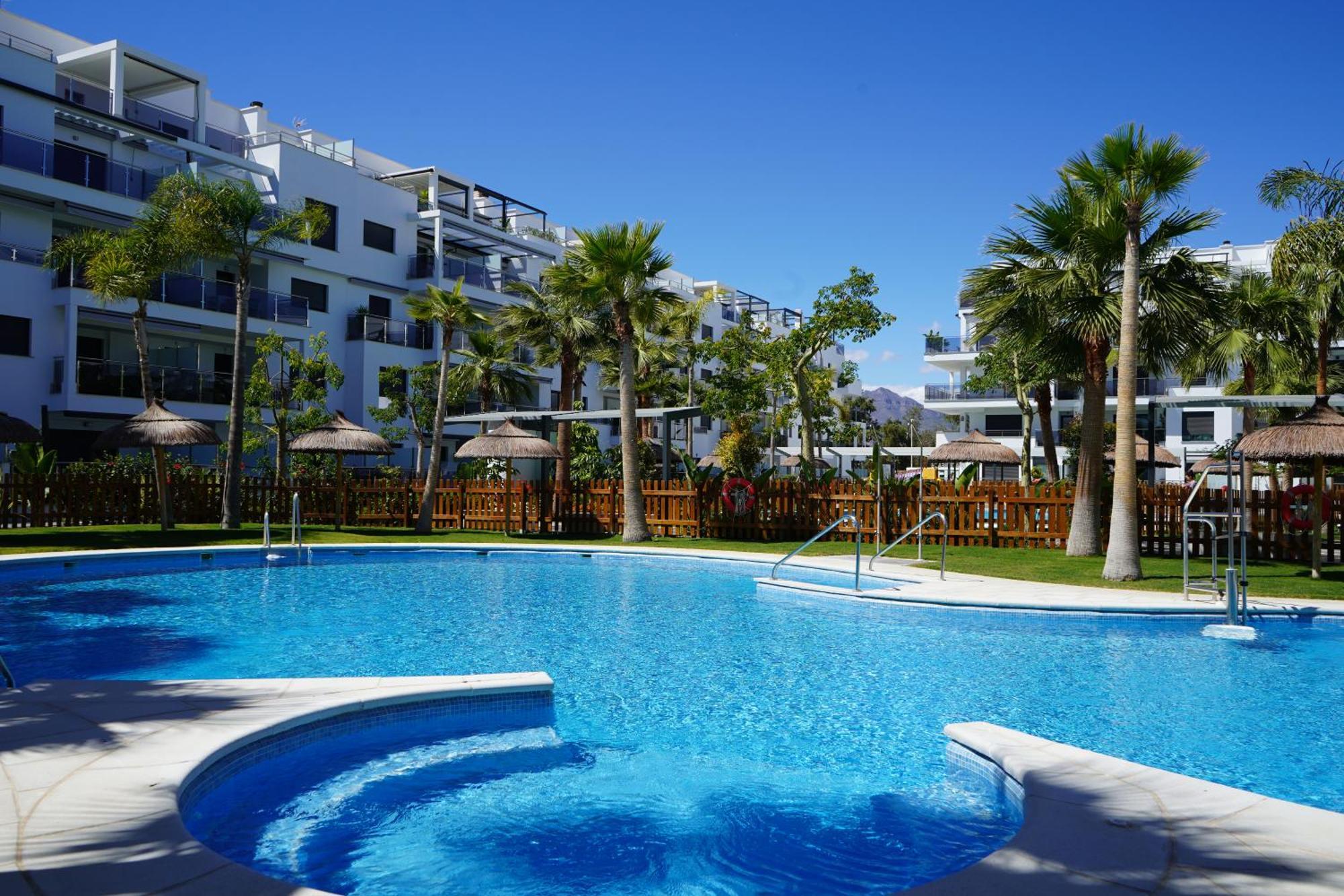 Aguacate Playa Granada * Motril