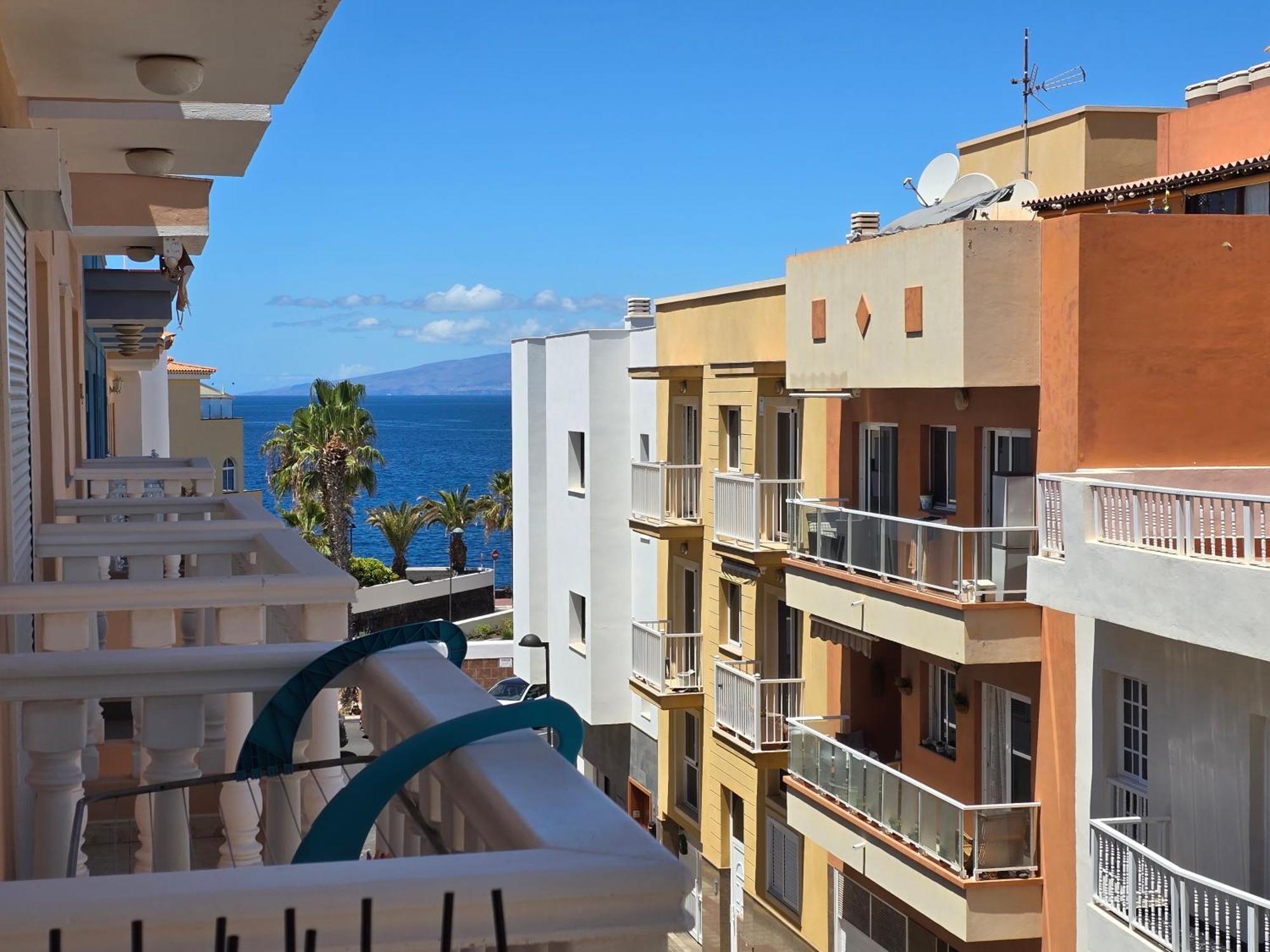 Beautiful Renovated With Air Conditioning Just Steps From The Sea In Apartment Playa de San Juan (Tenerife)