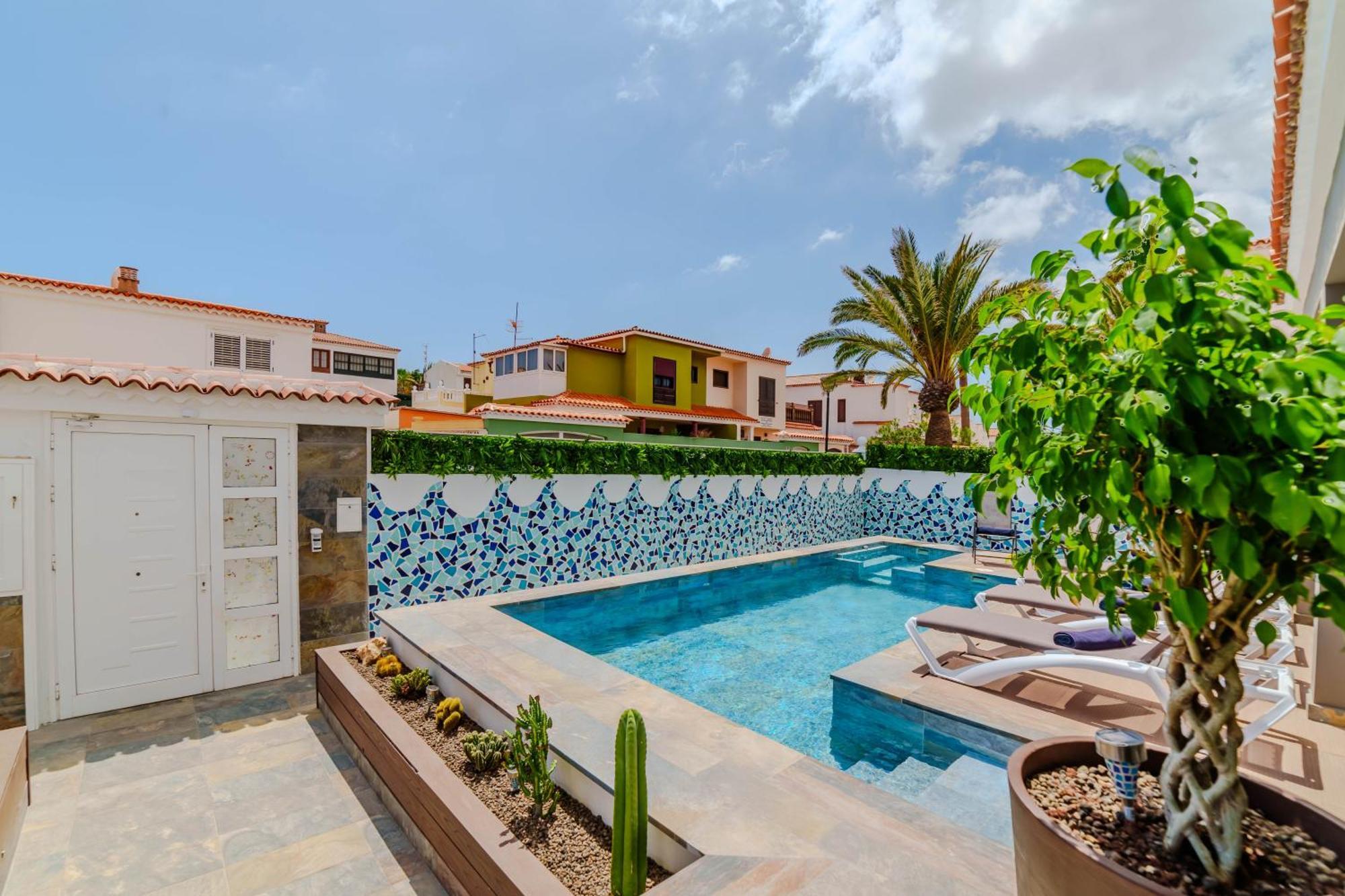 De Marcos De Lujo Con Piscina Privada Villa Arona (Tenerife)