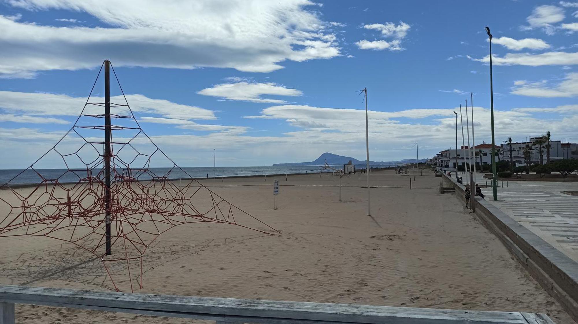 Casa Recien Reformada A Dos Calles Del Mar Holiday home *
