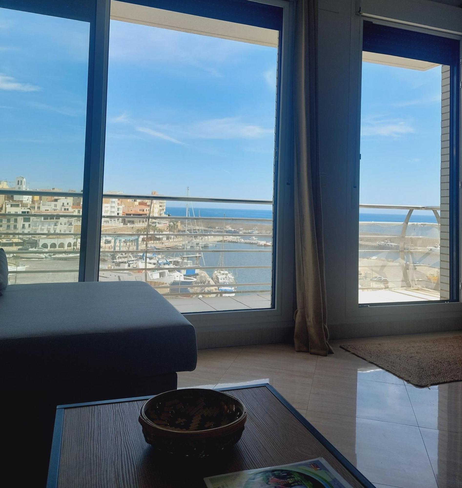 Atico Duplex Exclusivo Con Amplias Terrazas, Piscina Y Vistas Al Mar En Ametlla De Mar
