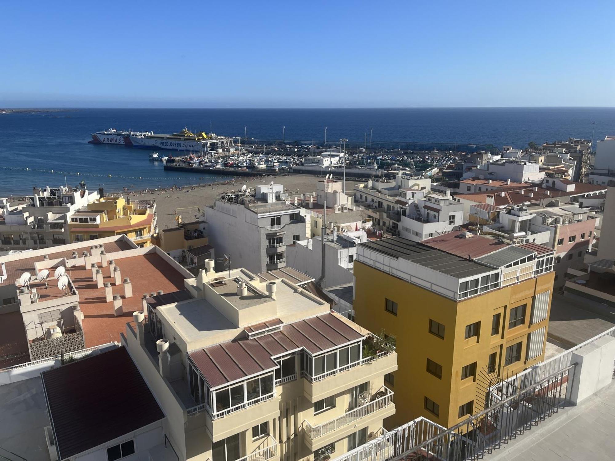 Edificio Gloria Apartment *