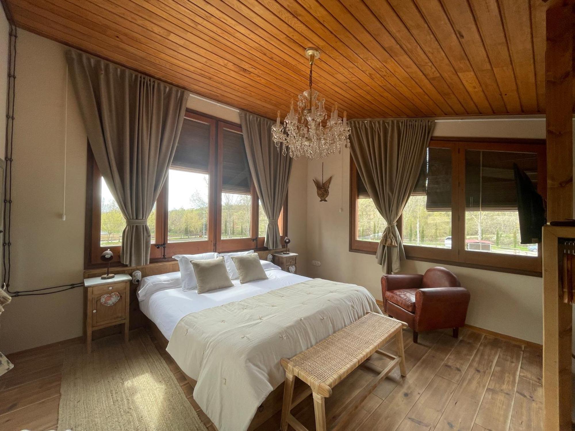 Touristic Ballonga Horses Apartamento Solsona