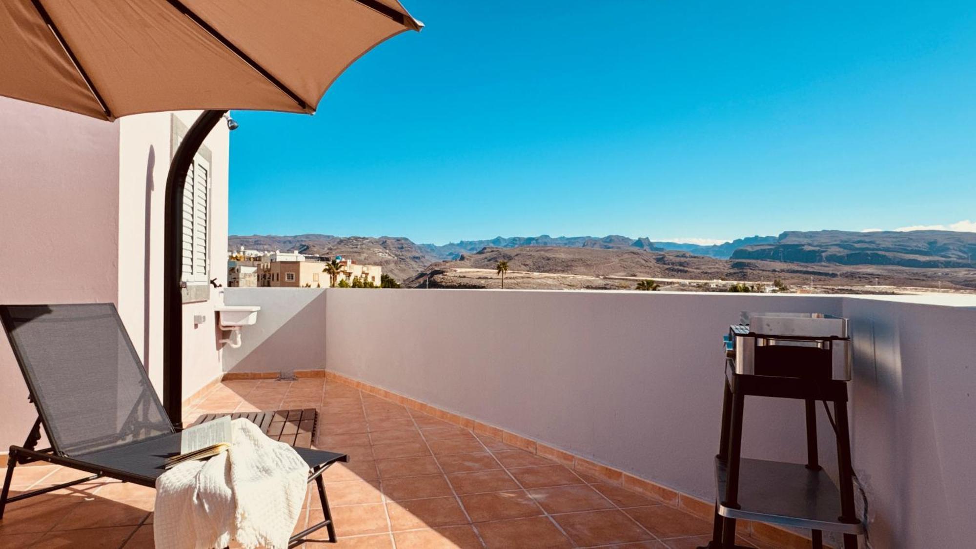 Click & Guest -terrace With Sea And Mountain Views