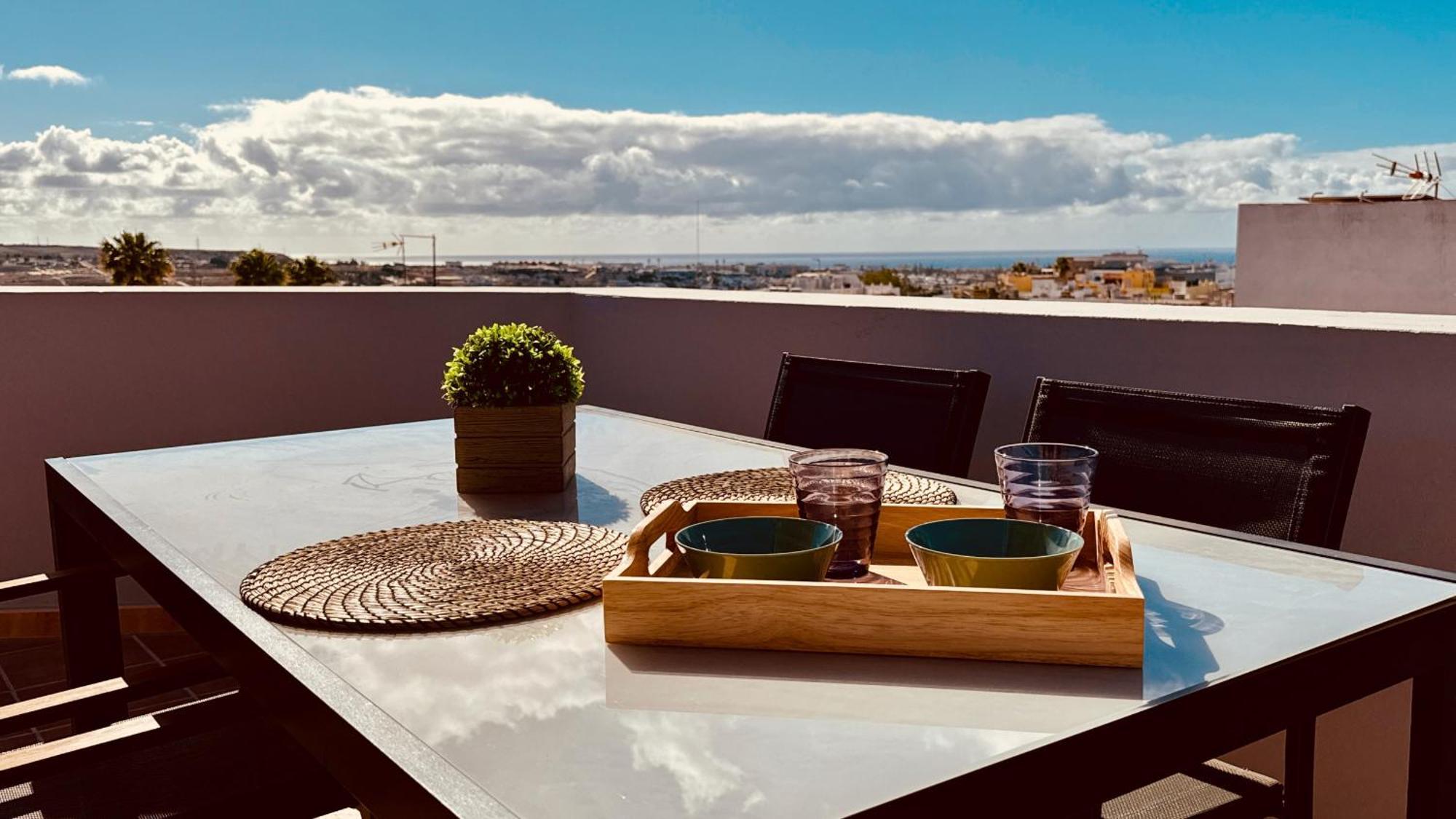 Click & Guest -terrace With Sea And Mountain Views Сasa de vacaciones