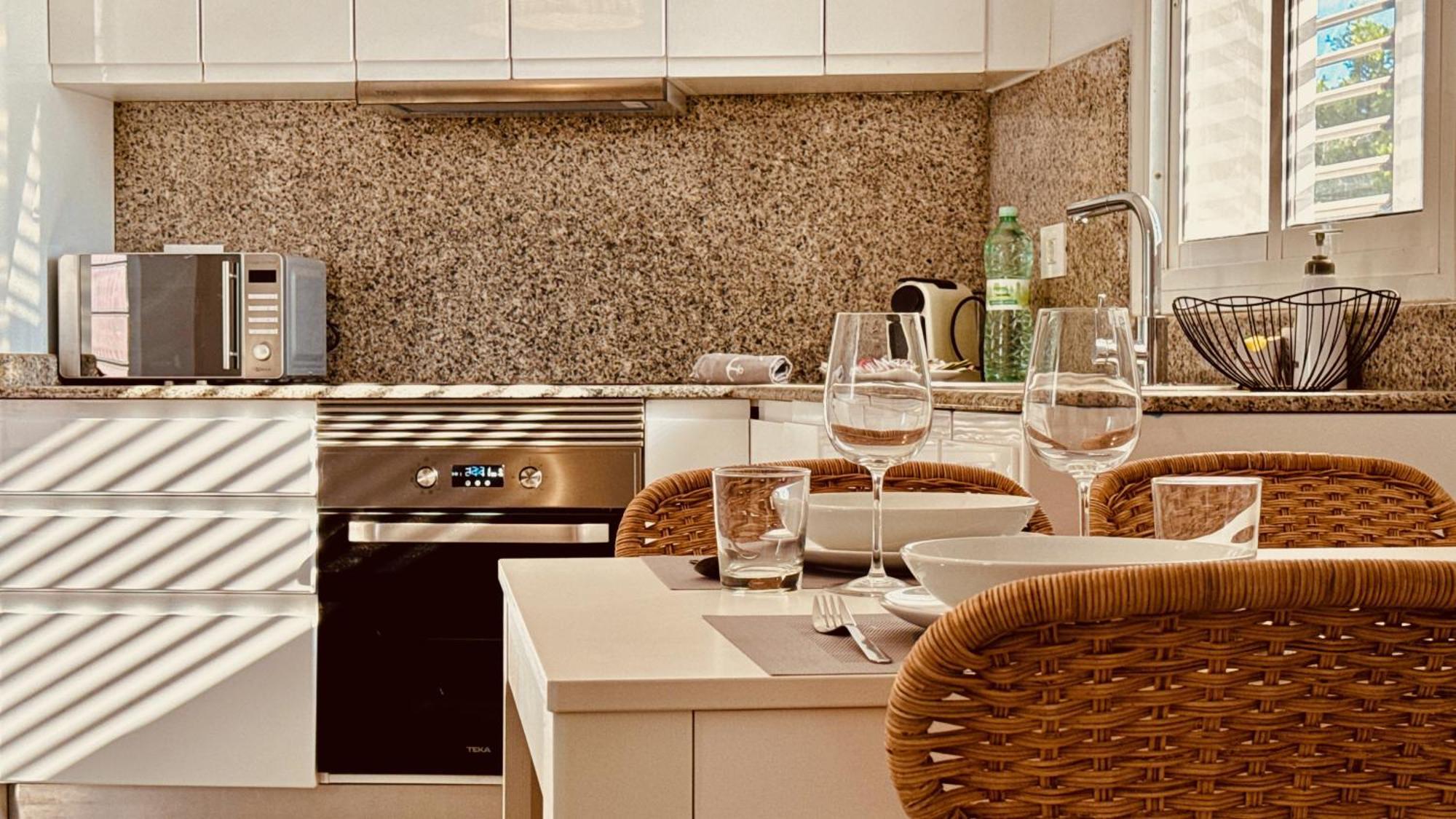 Click & Guest -terrace With Sea And Mountain Views Сasa de vacaciones *