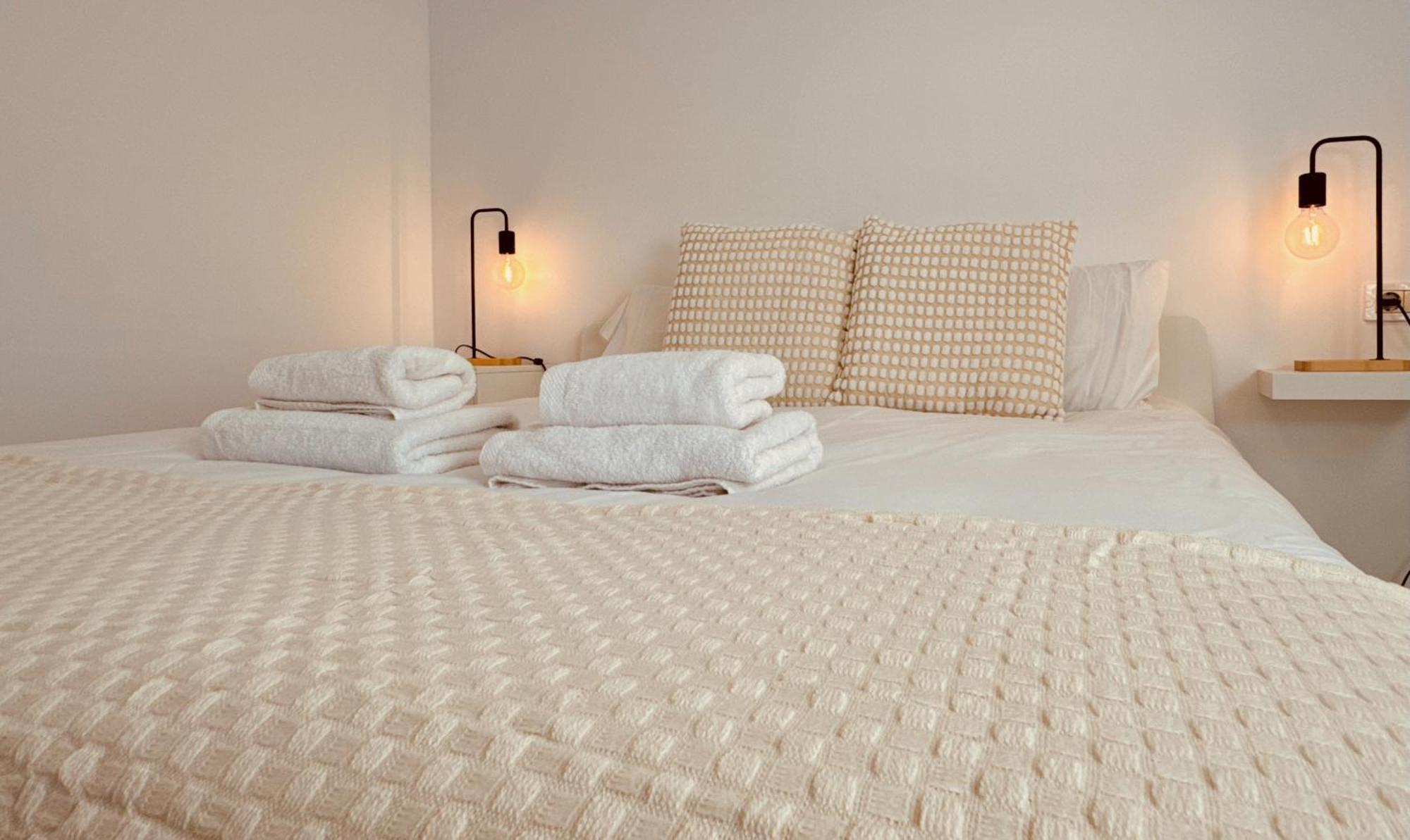 Click & Guest -terrace With Sea And Mountain Views Сasa de vacaciones