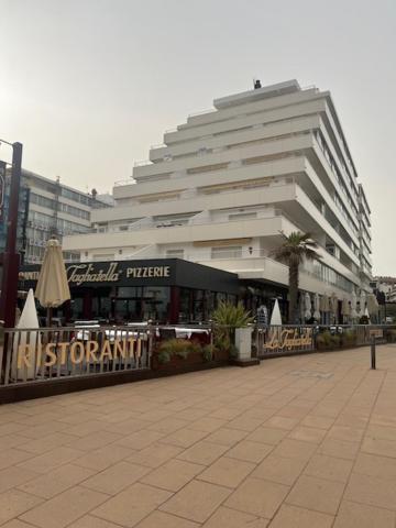 Apartamiento Vista Al Mar - Holiday Center En Rosas