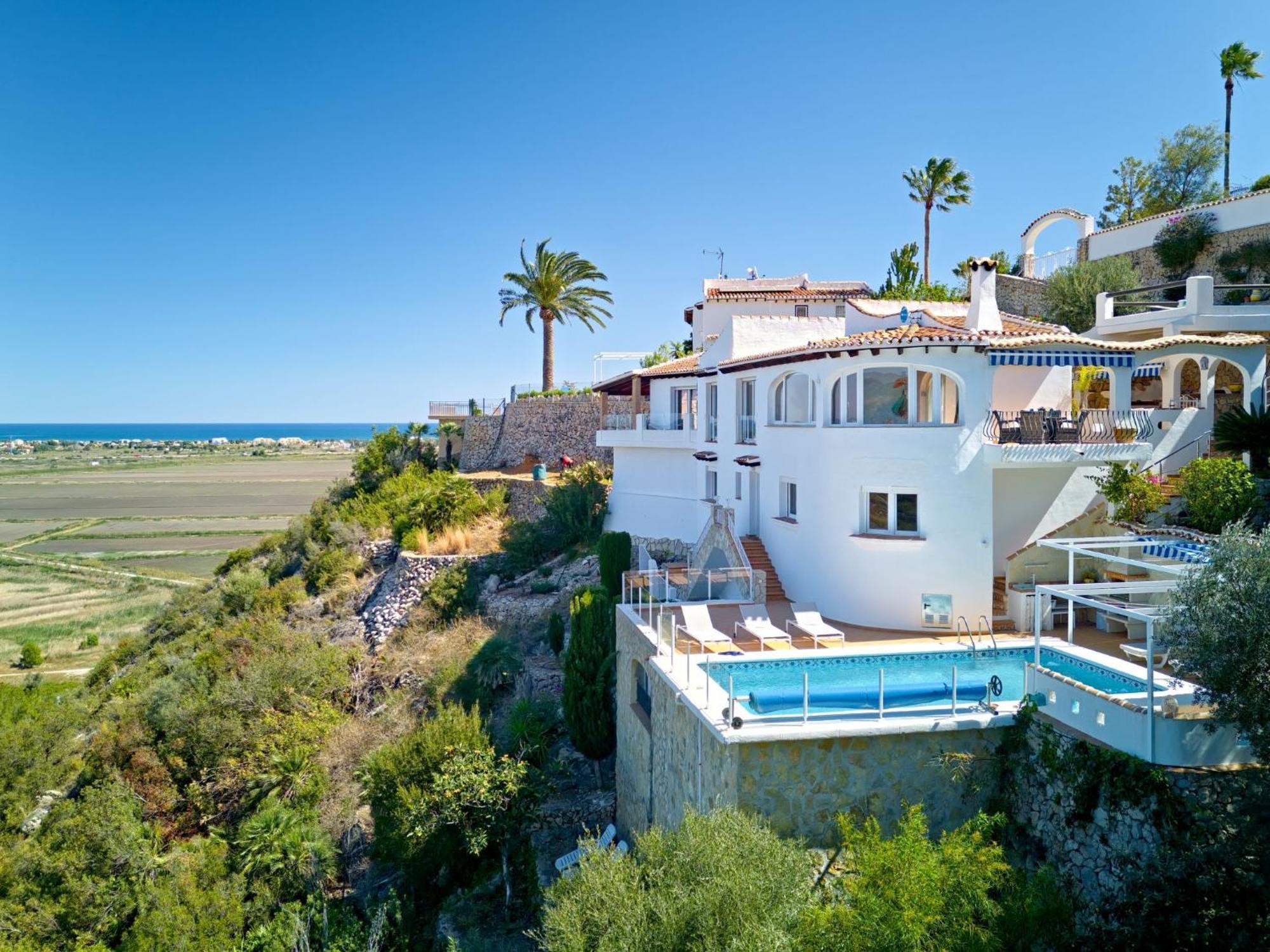 Karma By Interhome Villa *