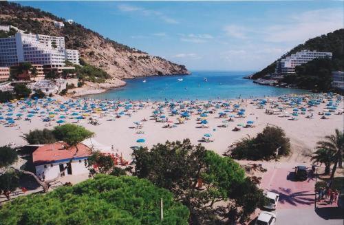 Cala Llonga Playa Apartamento *