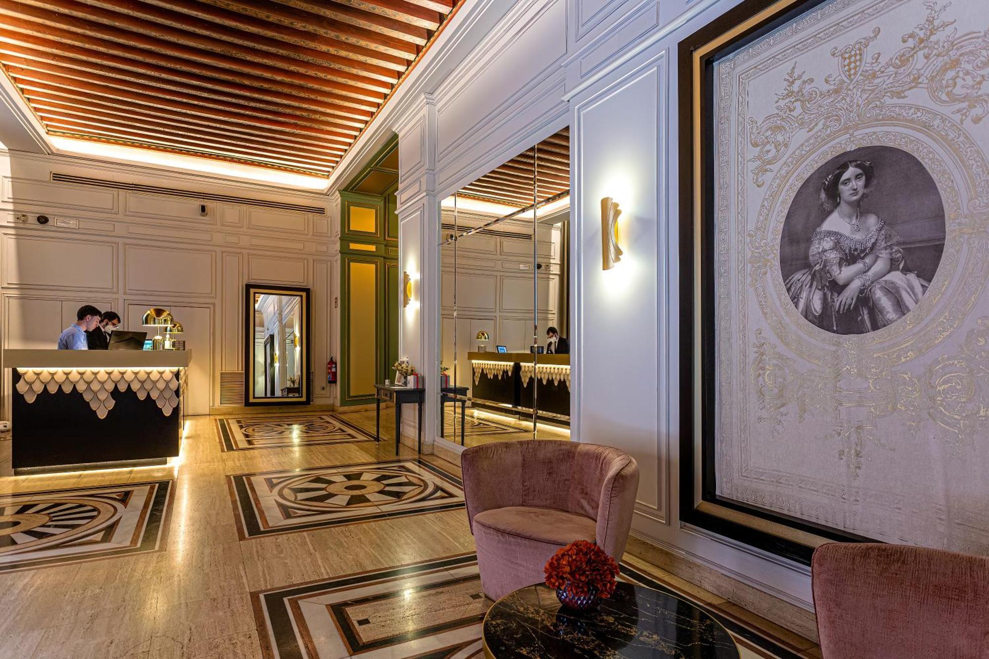 Eugenia De Montijo, Autograph Collection 5* Toledo