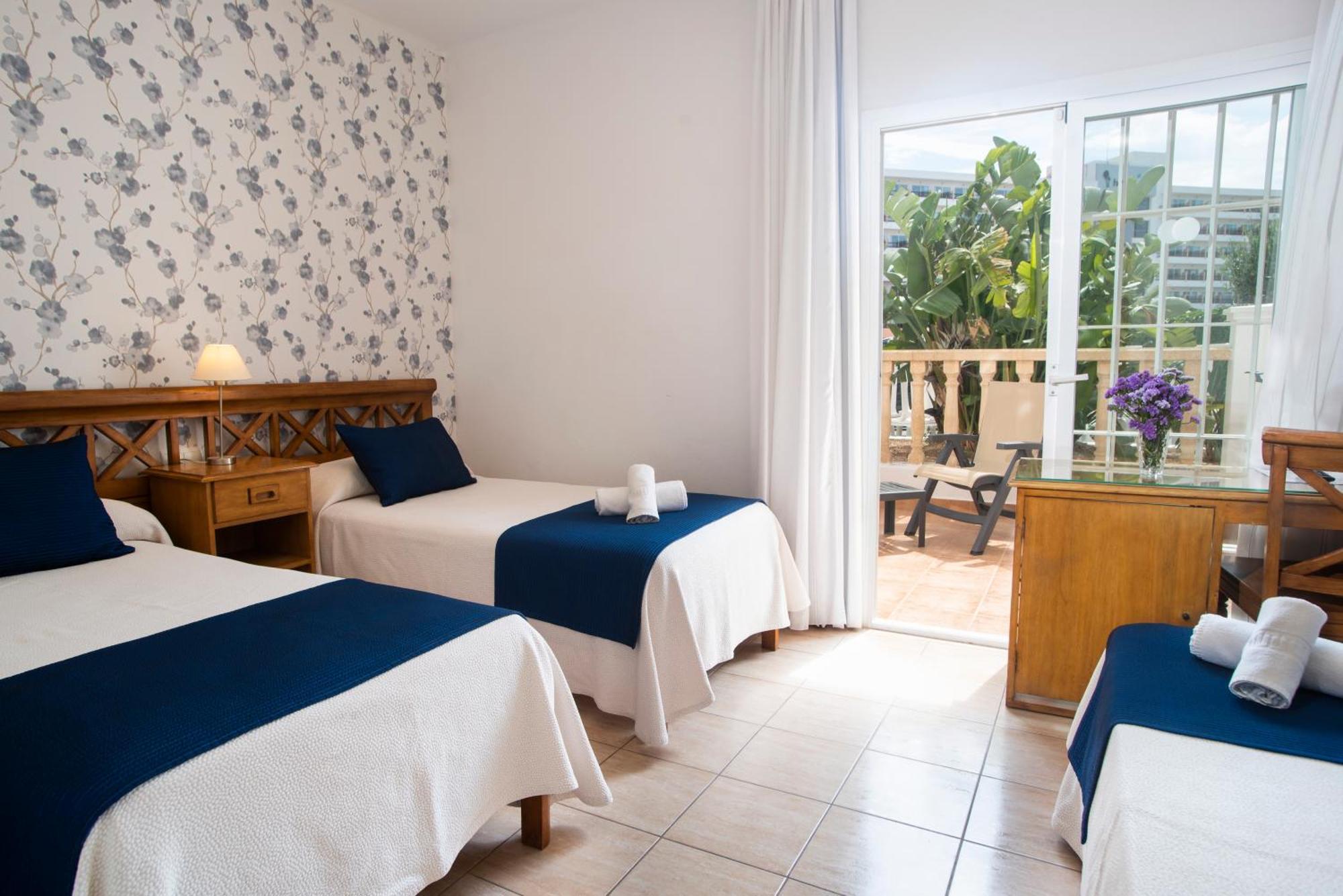 Hotel Mar Y Huerta Es Cana