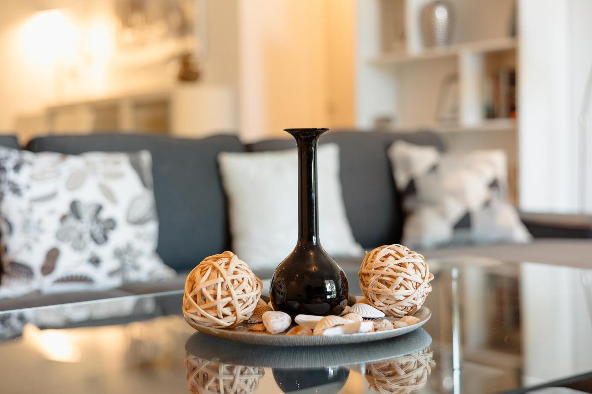 Apartamento Sea View With Private Garden And Jacuzzi In Balcones Del Lago, Istan *
