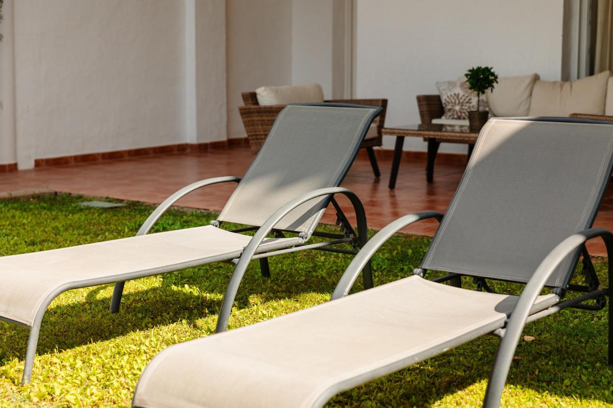 Apartamento Sea View With Private Garden And Jacuzzi In Balcones Del Lago, Istan El Ángel