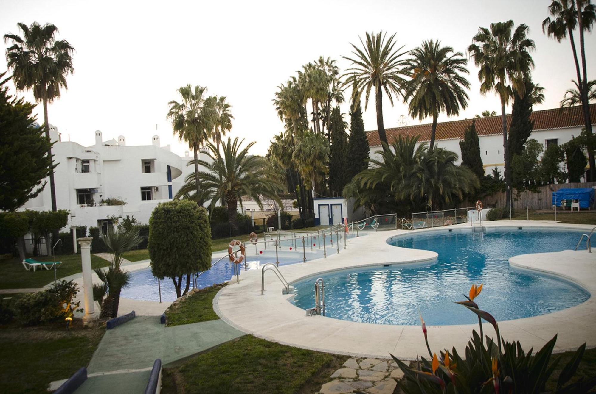 Luxury 2-bed With Big Terrace In With Outdoor Pools In Calahonda Sitio de Calahonda