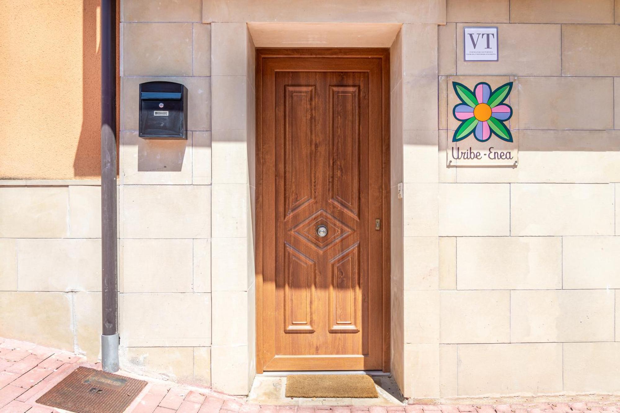 Uribe-enea Casa Sola Con Amplio Patio En Con Visita A Bodega Сasa de vacaciones