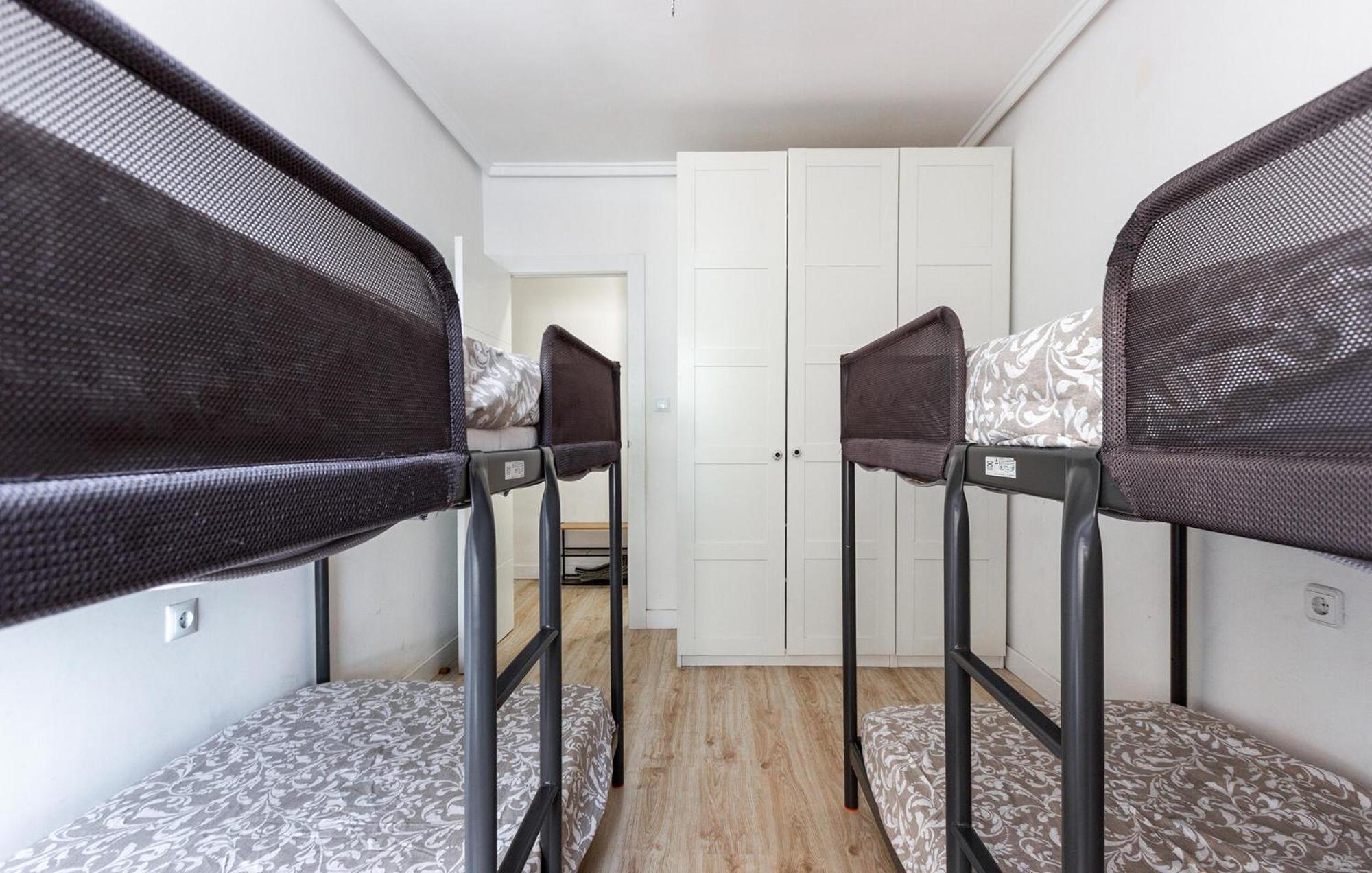 3 Bedroom Awesome In Apartamento