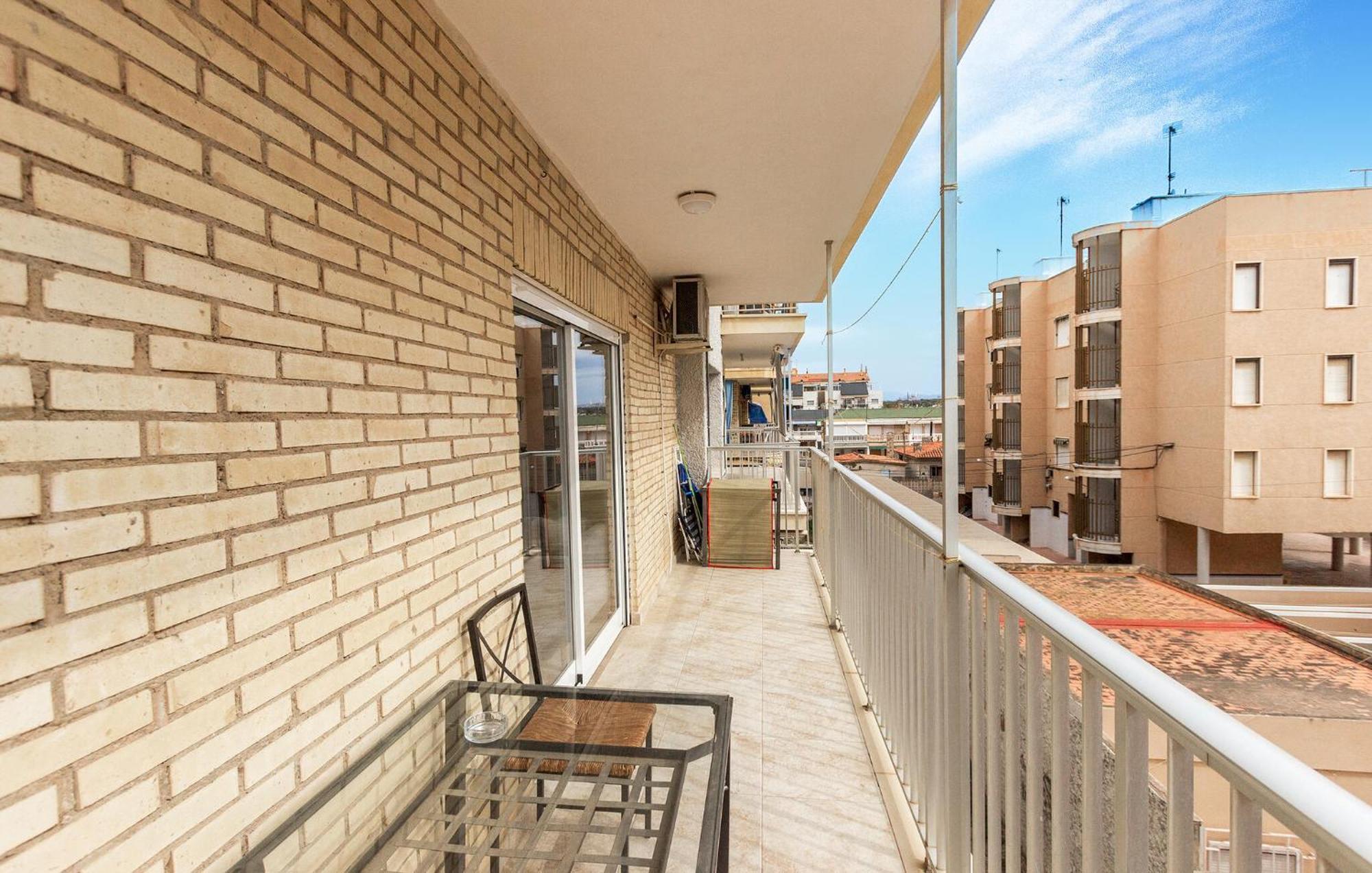 3 Bedroom Awesome In Apartamento Santa Pola