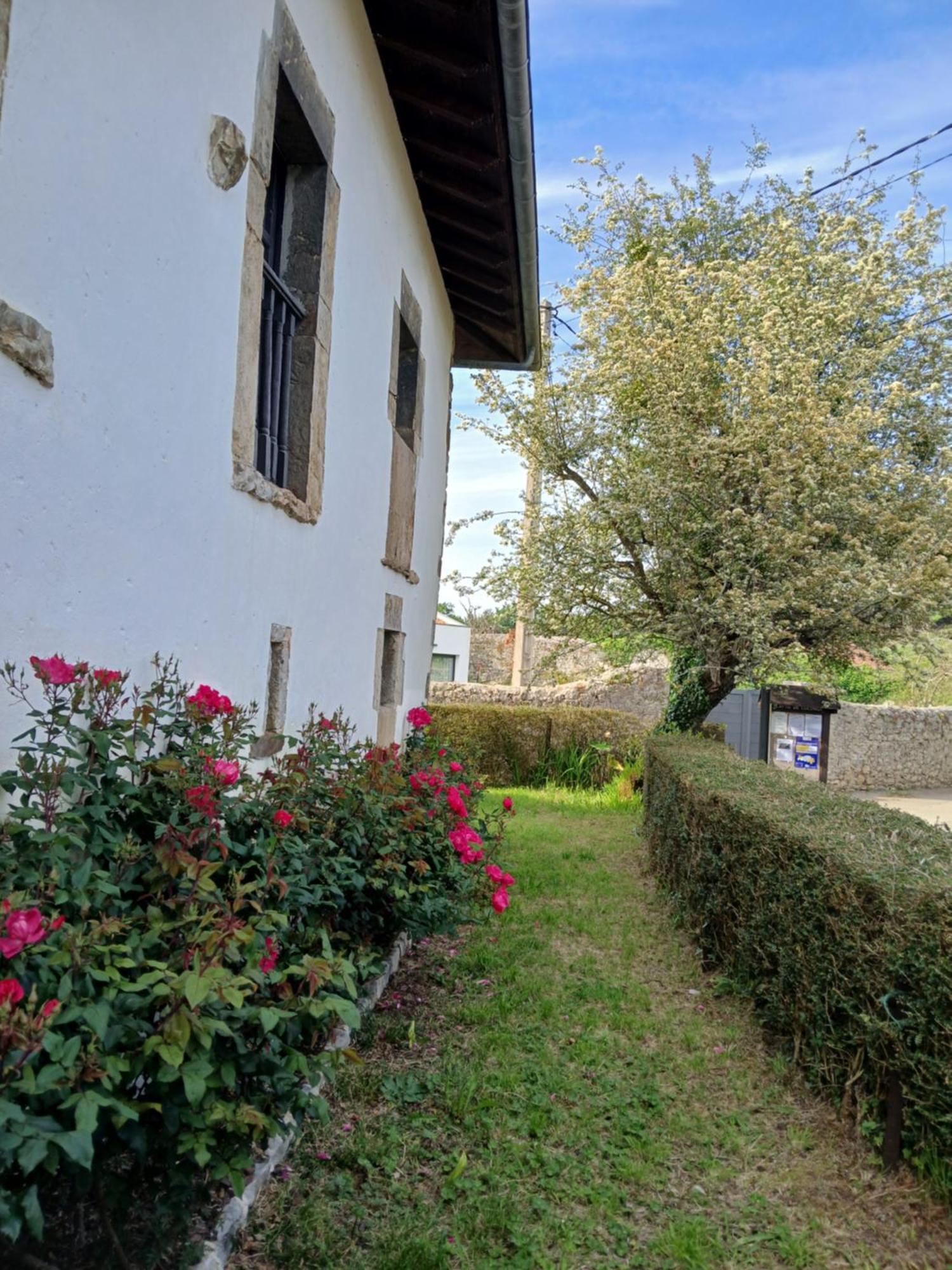 San Juan De Duz, * Colunga