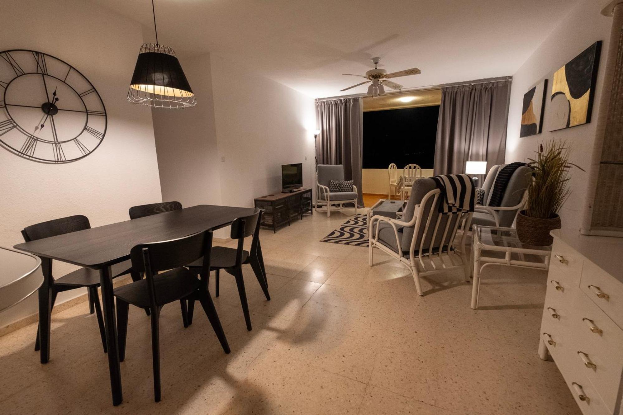 Tenerife Lizards - In The First Line Apartamento *