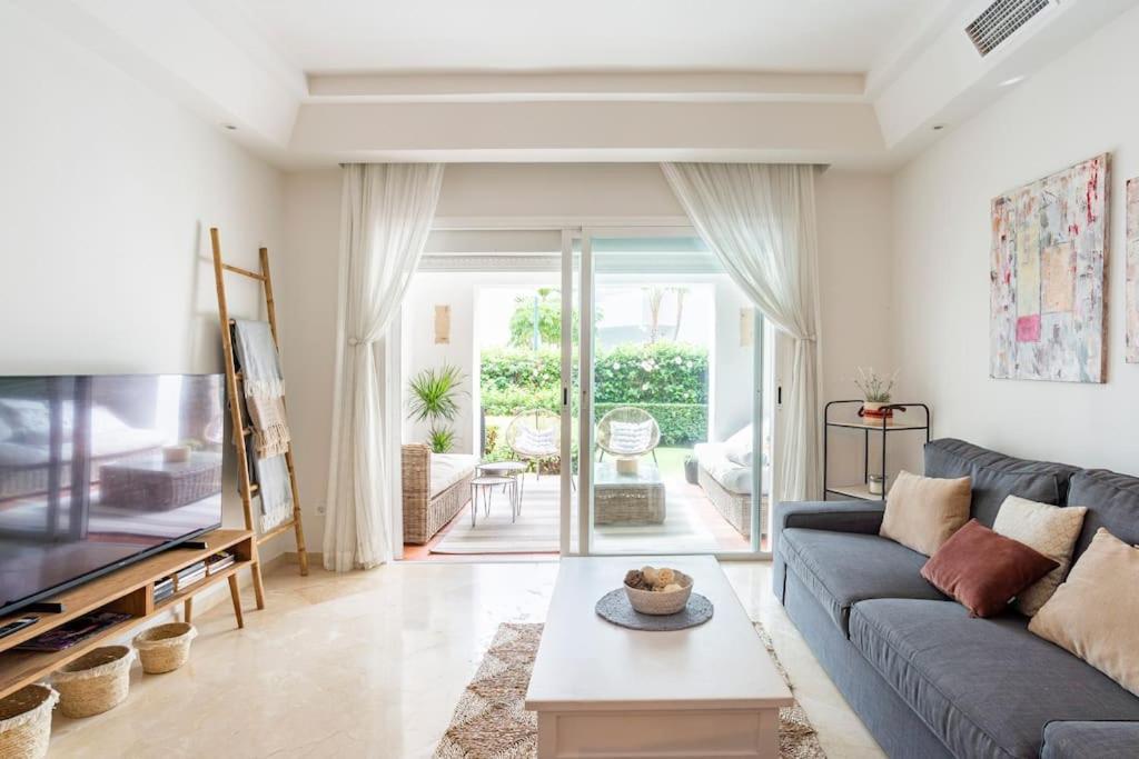 Apartamento Precioso Bajo Recien Reformado Primera Linea Playa *