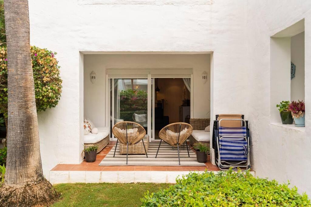 Precioso Bajo Recien Reformado Primera Linea Playa Apartamento Estepona