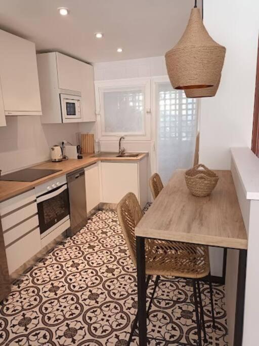 Apartamento Precioso Bajo Recien Reformado Primera Linea Playa Estepona