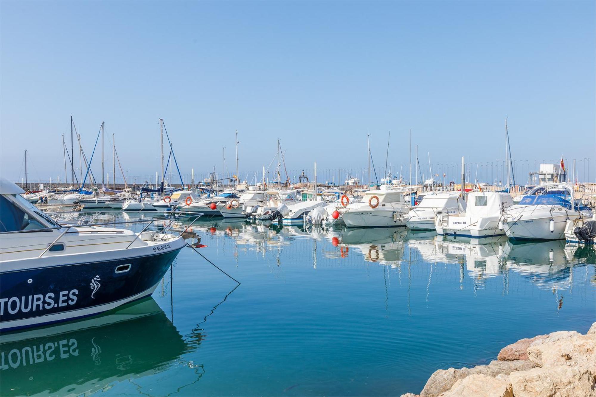 A&n Seaport Caleta *