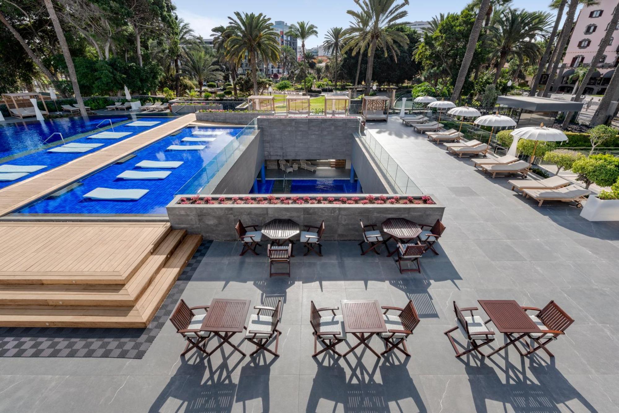 Santa Catalina, A Royal Hideaway