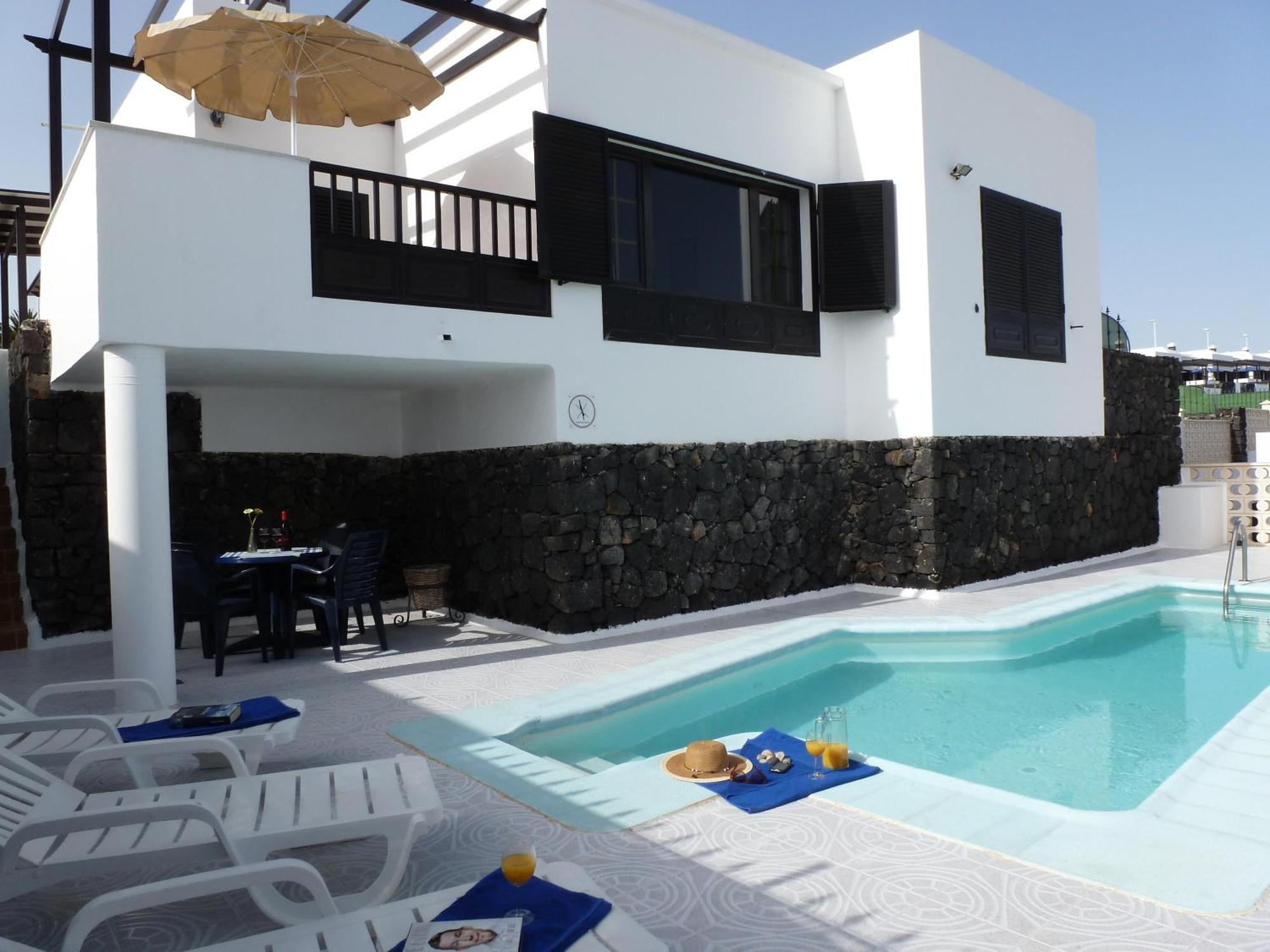Don Rafael Puerto del Carmen (Lanzarote)