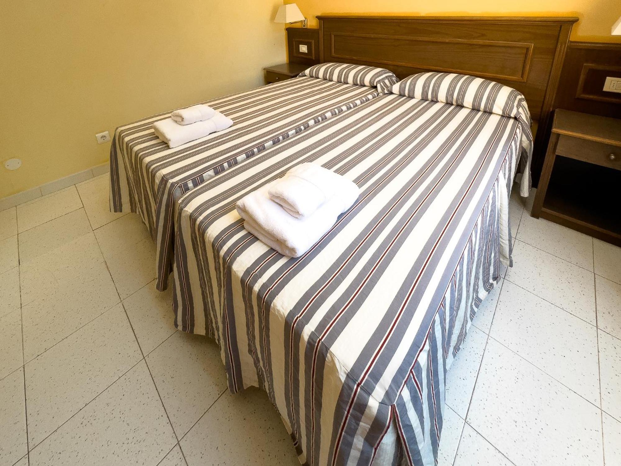 Complejo Tres Palmeras Apartamento *