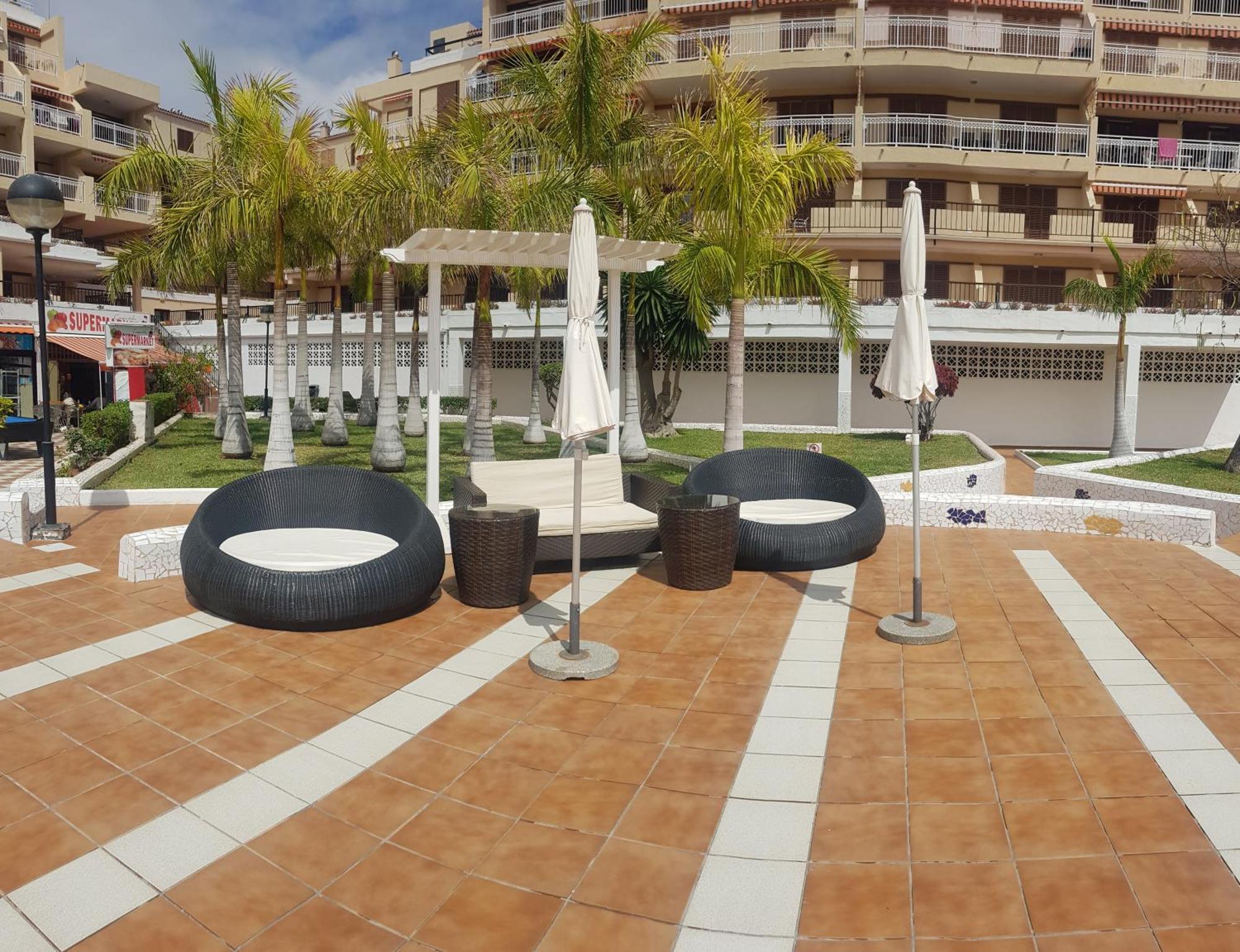 Coral Compostela Family Garden Apartment Playa de las Americas (Tenerife)