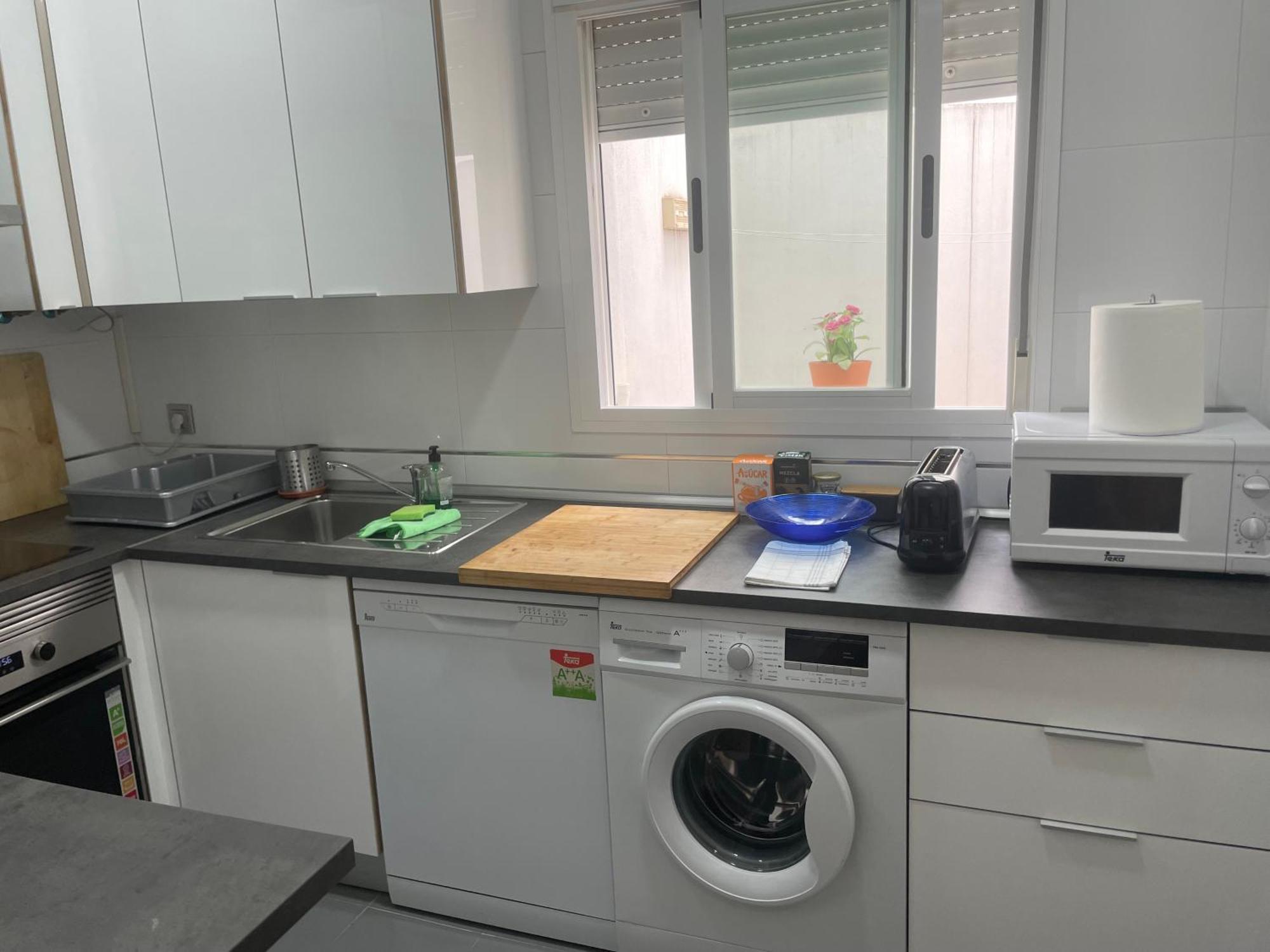 Centro Con Garaje Incluido Apartamento *