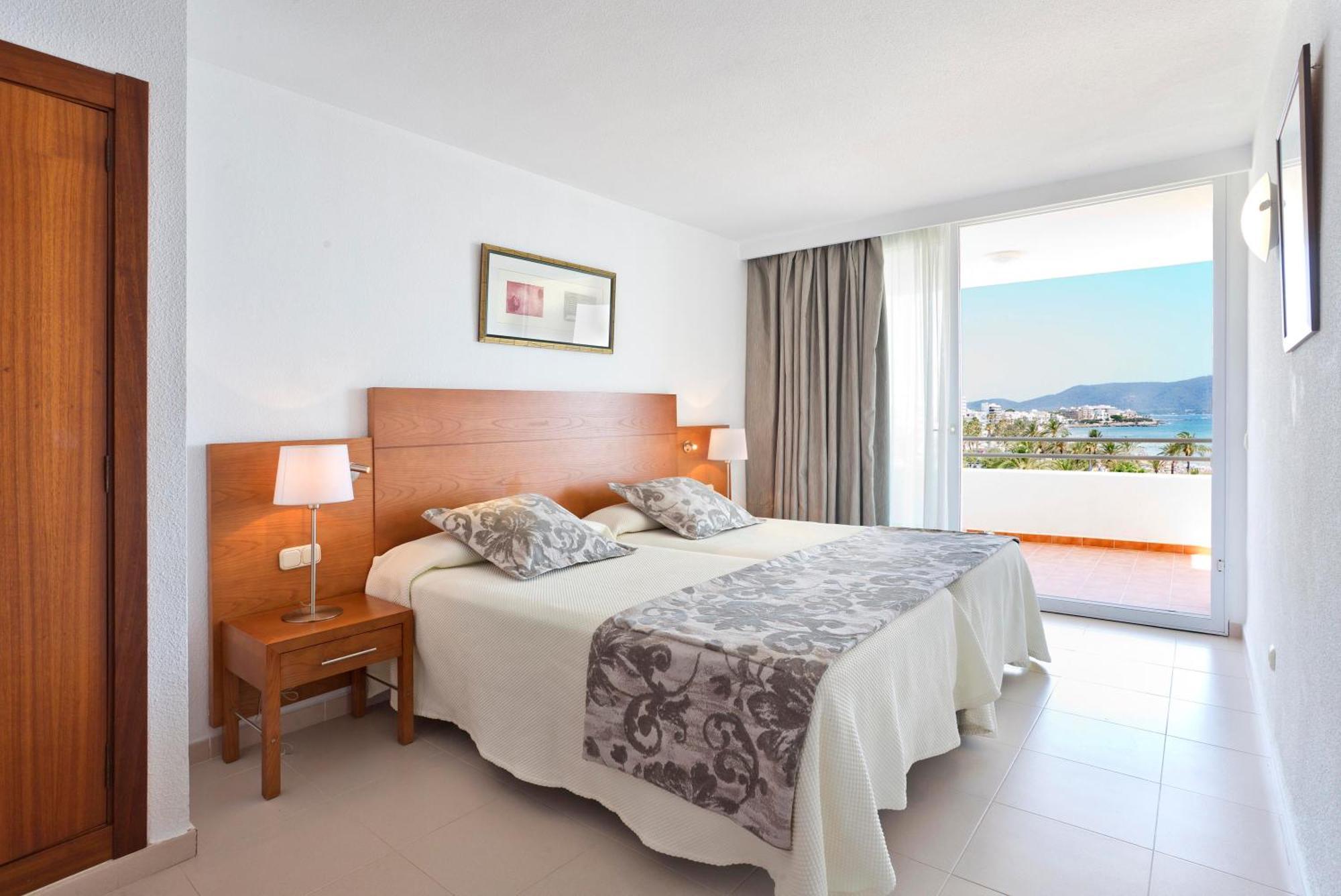 Apartahotel Hipotels Mercedes 4*