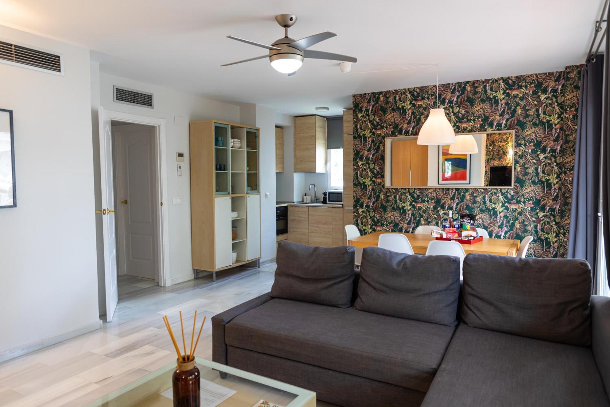 Ab Properties: Design Penthouse With Pool View In Marbella's Golden Mile *