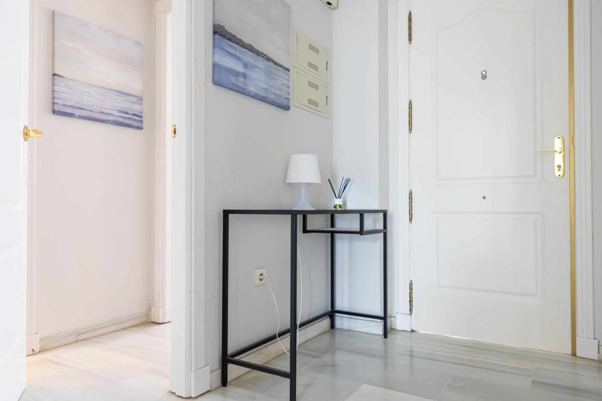 Apartment Ab Properties: Design Penthouse With Pool View In Marbella's Golden Mile *