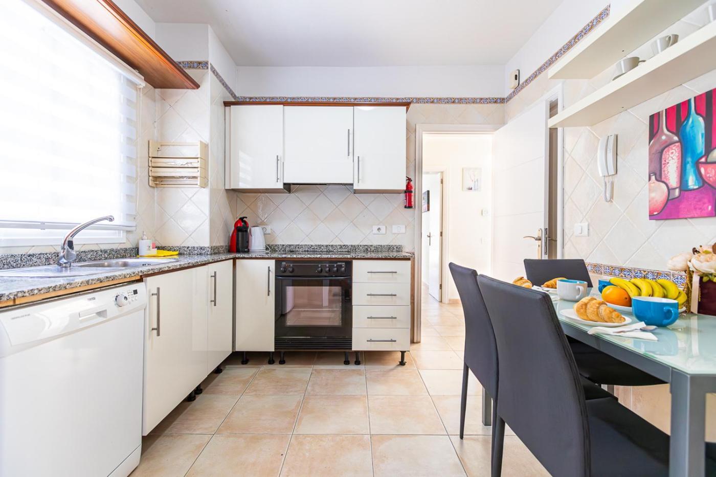 Cozy In Madroñal De Fañabe With Large Private Pool Villa *