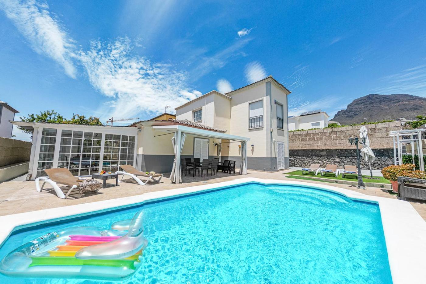 Cozy In Madroñal De Fañabe With Large Private Pool * Costa Adeje (Tenerife)
