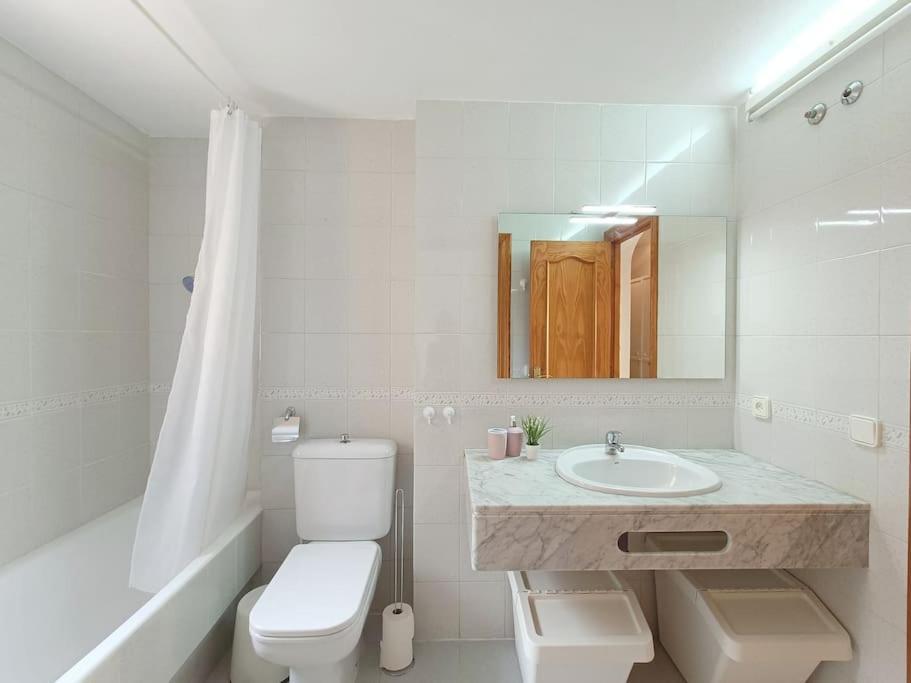 Apto Roquetas Con Terraza, A 1min De La Playa, Garaje Y Piscina Apartamento