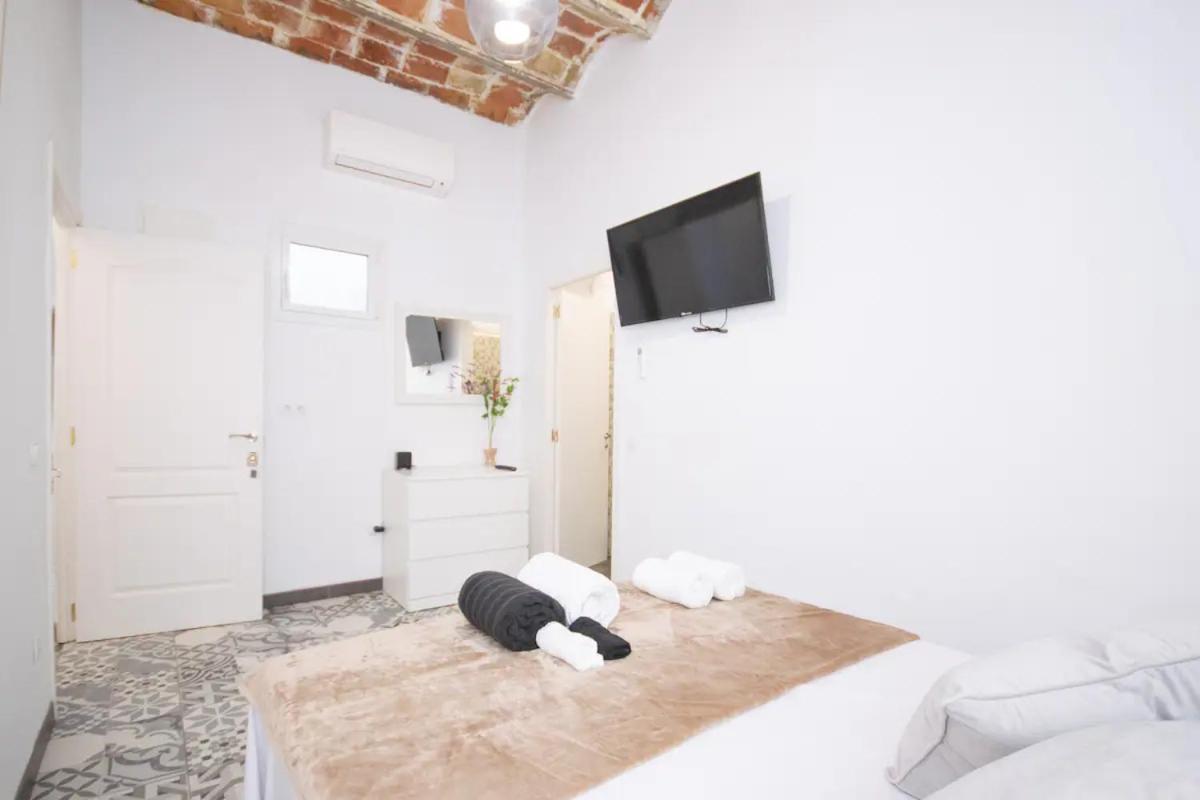 Casa Batito * L'Hospitalet de Llobregat