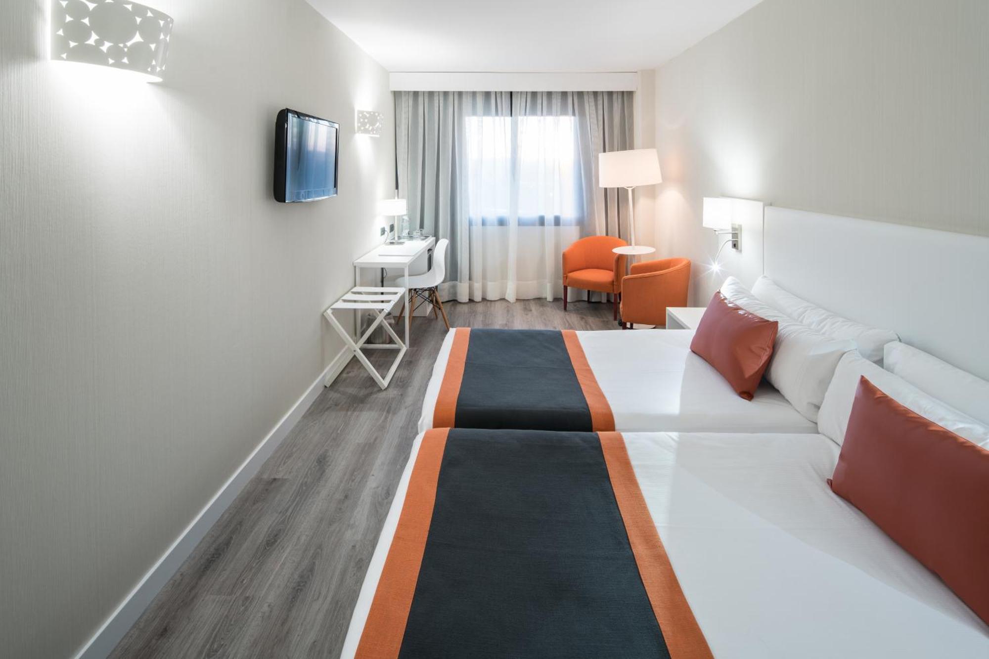 Catalonia Hotel 4*
