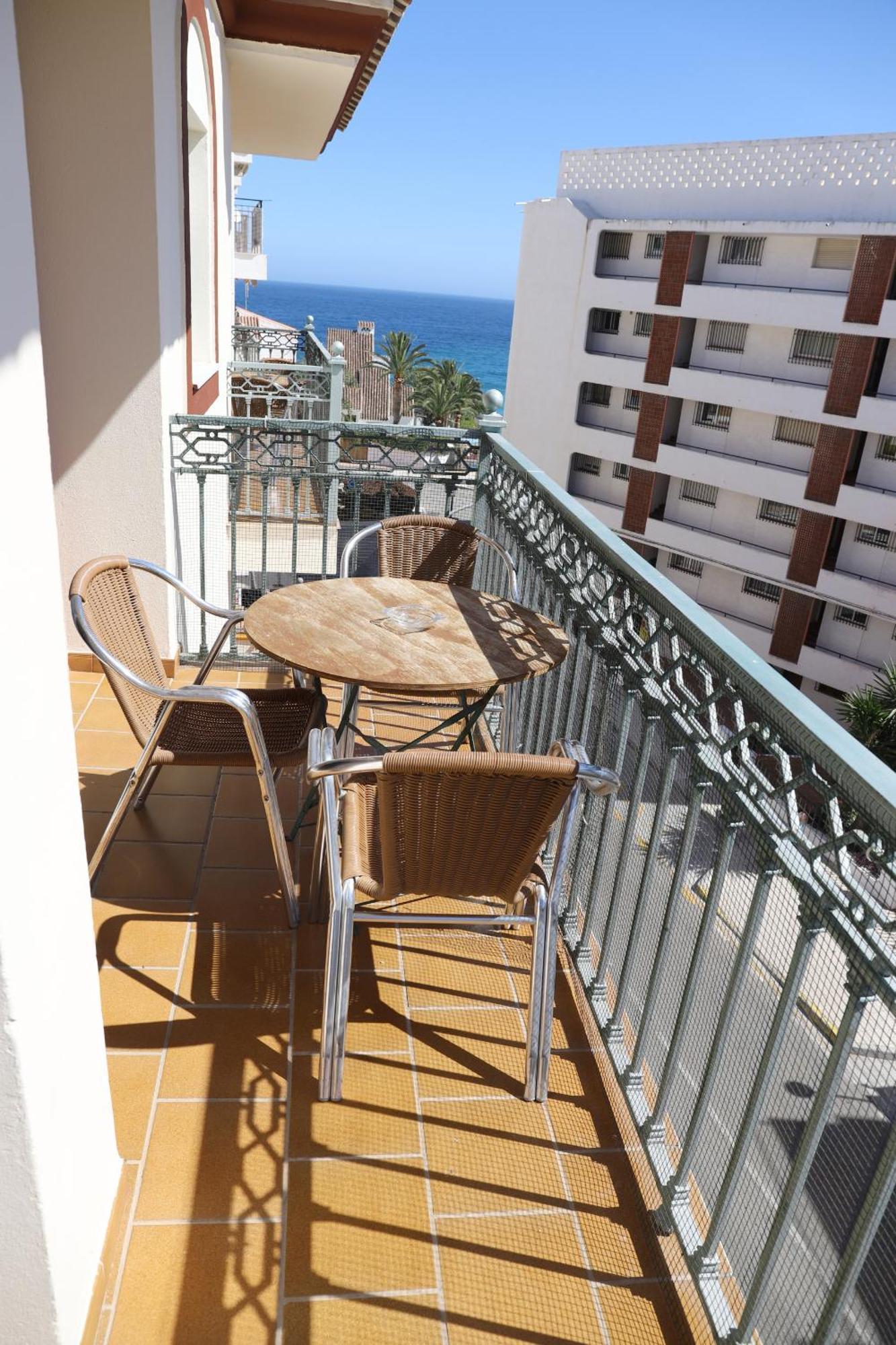 Apartahotel Latin *
