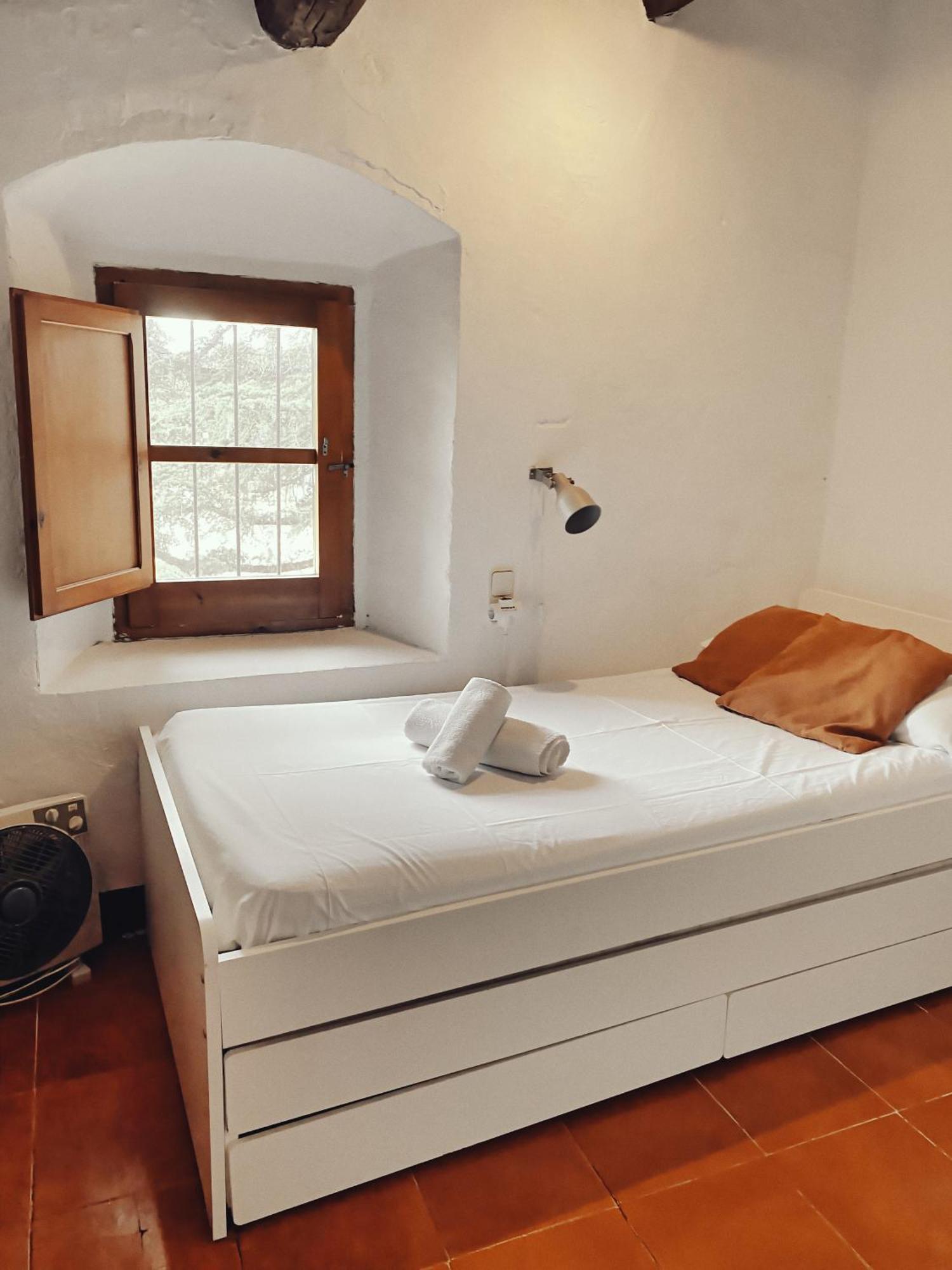 Masia Olivera Country house *