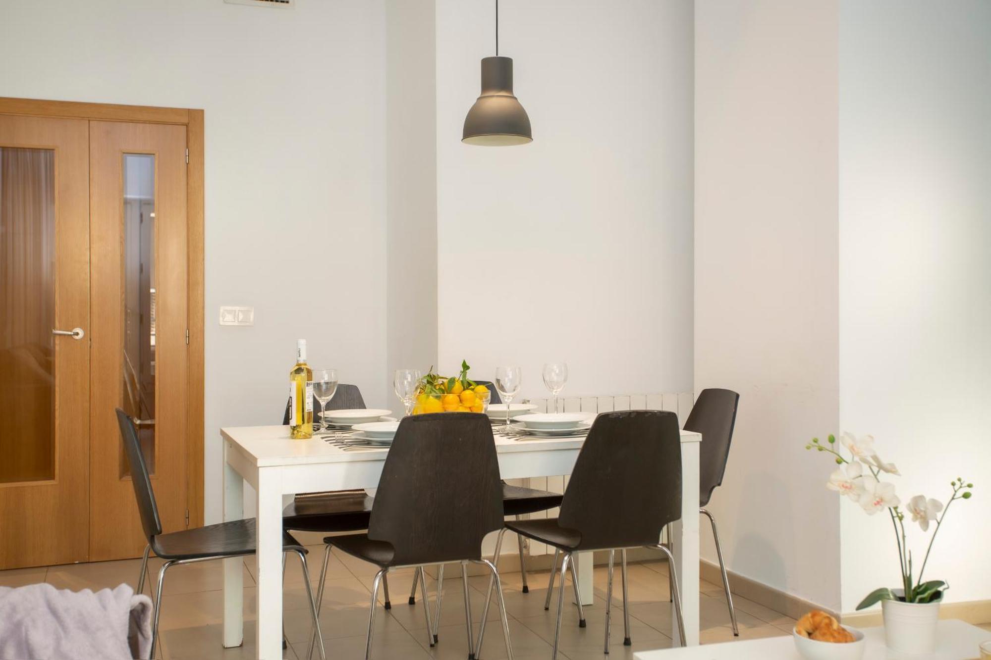 Apartamento Singularstays Mar44 *